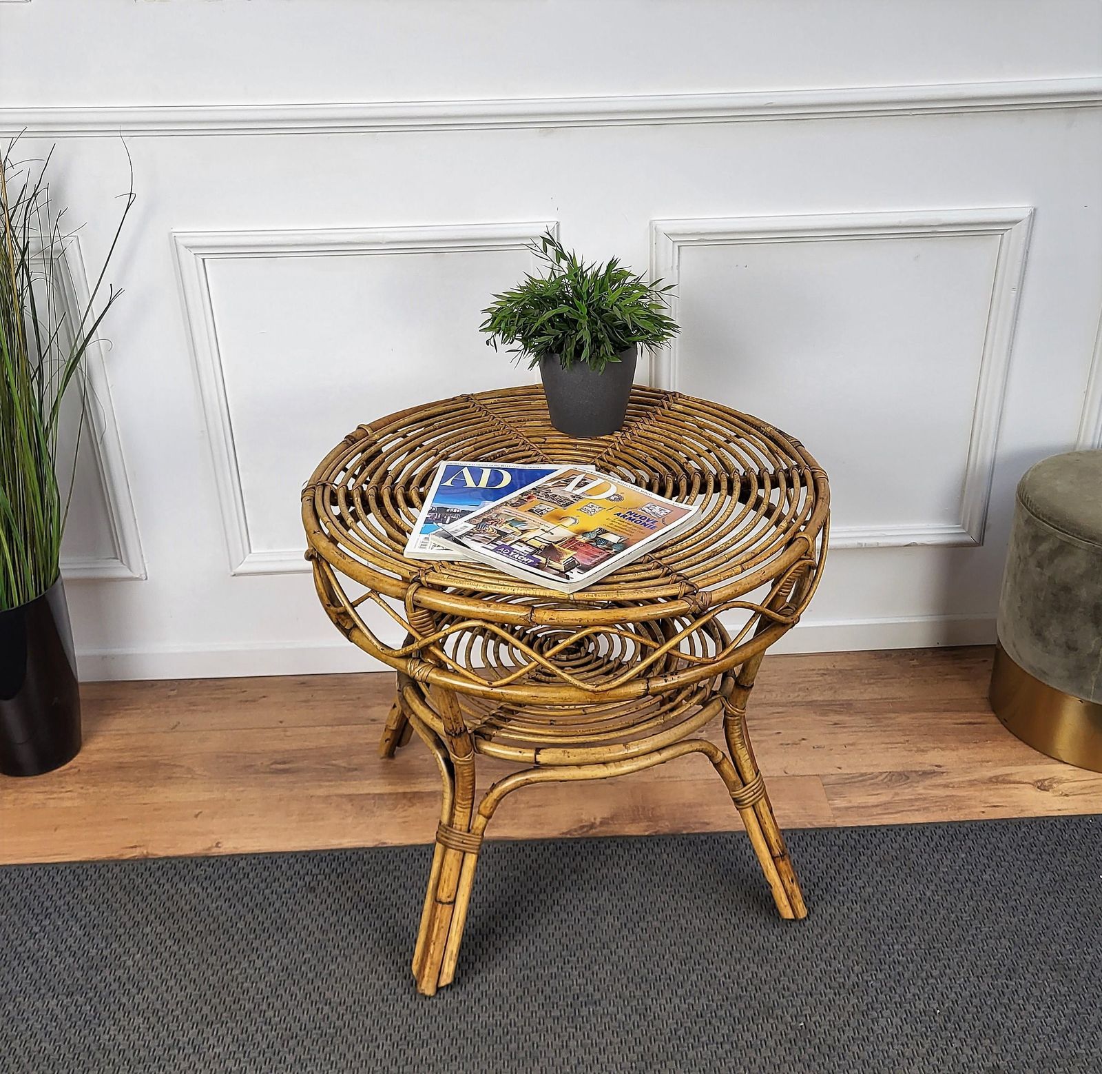 1960s Italian Bamboo Rattan Bohemian French Riviera Round Coffee Table photo vinterior