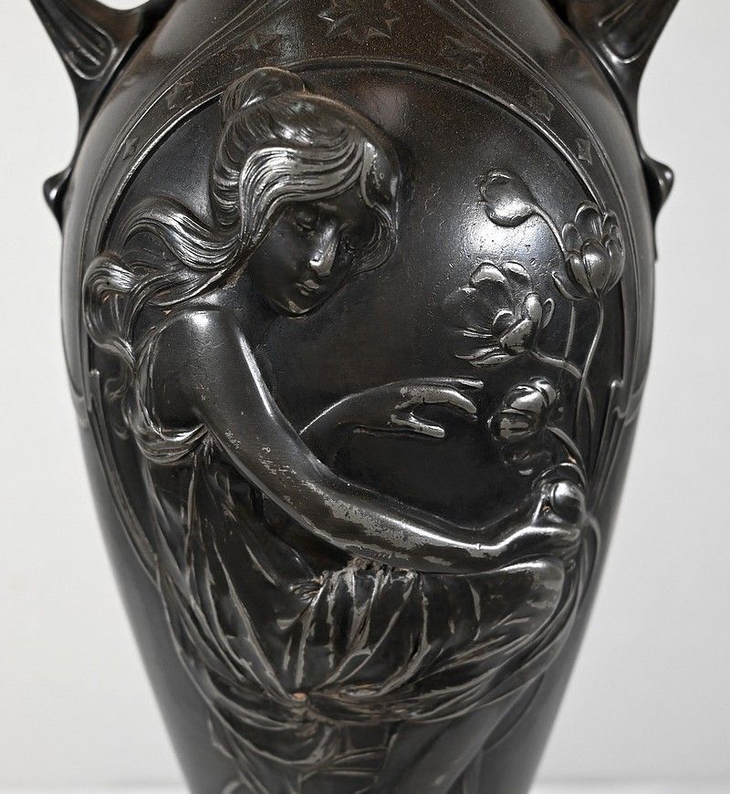 photo vinterior Important Pair Of Pewter Vases, Art Nouveau   1900