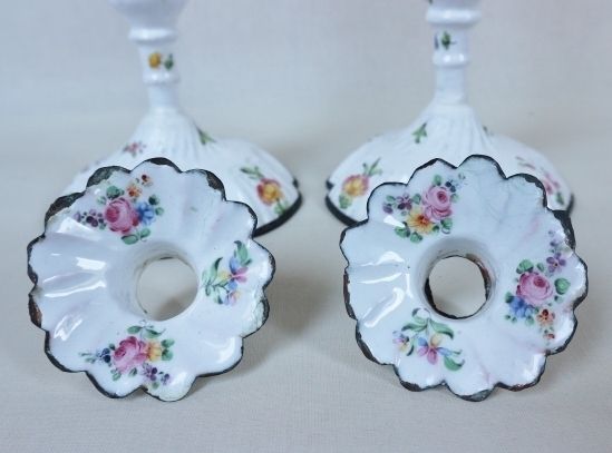 A Pair Of Bilston/Battersea Mid 18th Century Candle Sticks photo 450.0