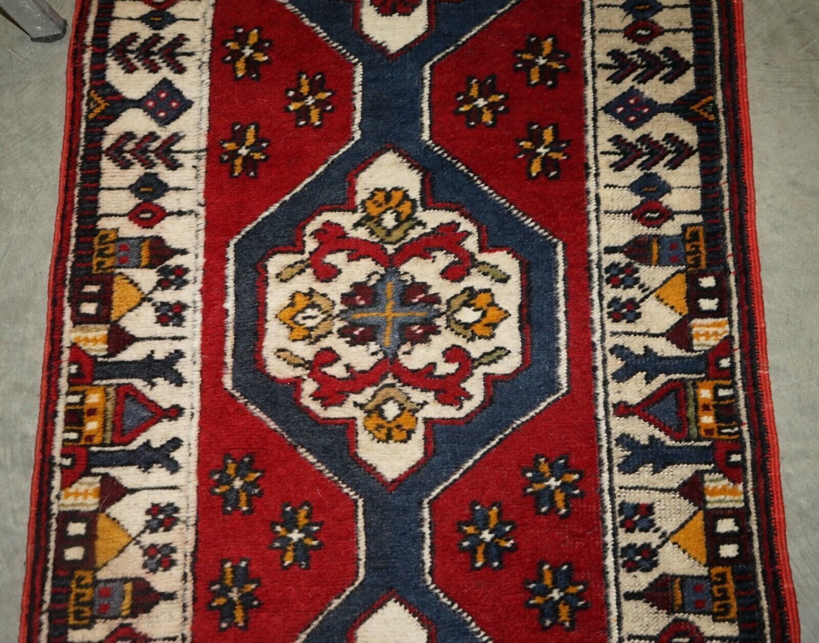 photo furniture Vintage Turkish Geometric Aztek Kilim Runner Hallway Rug Carpet