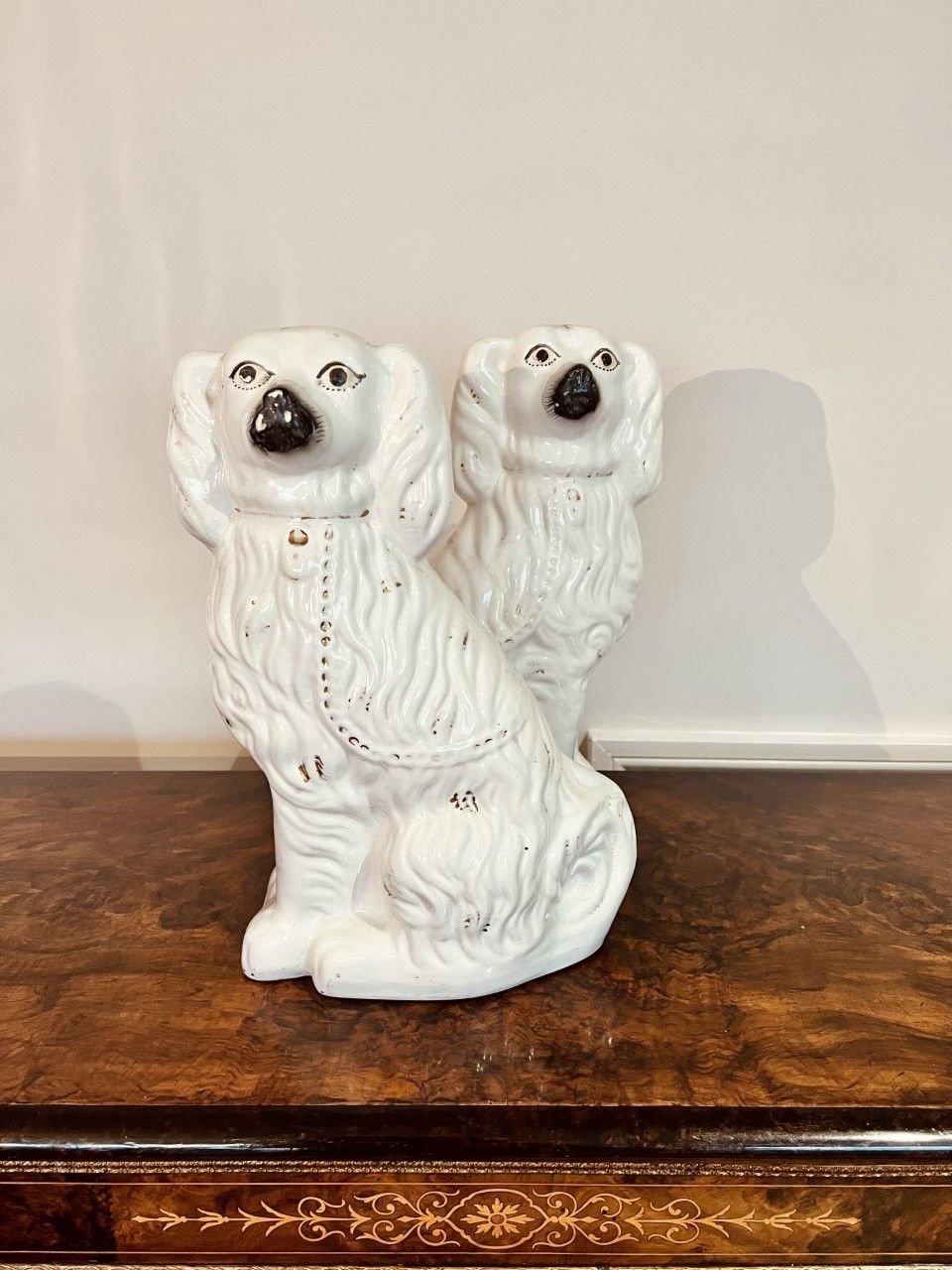 Large Pair Of Victorian Seated Staffordshire Spaniel Dogs photo Home Decor