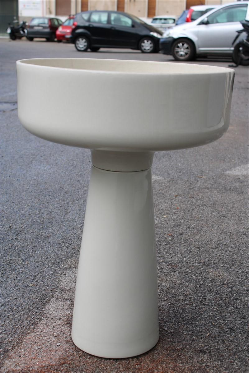 photo furniture Angelo Mangiarotti White Porcelain Plant Holder For Brambrilla Brothers 1960s