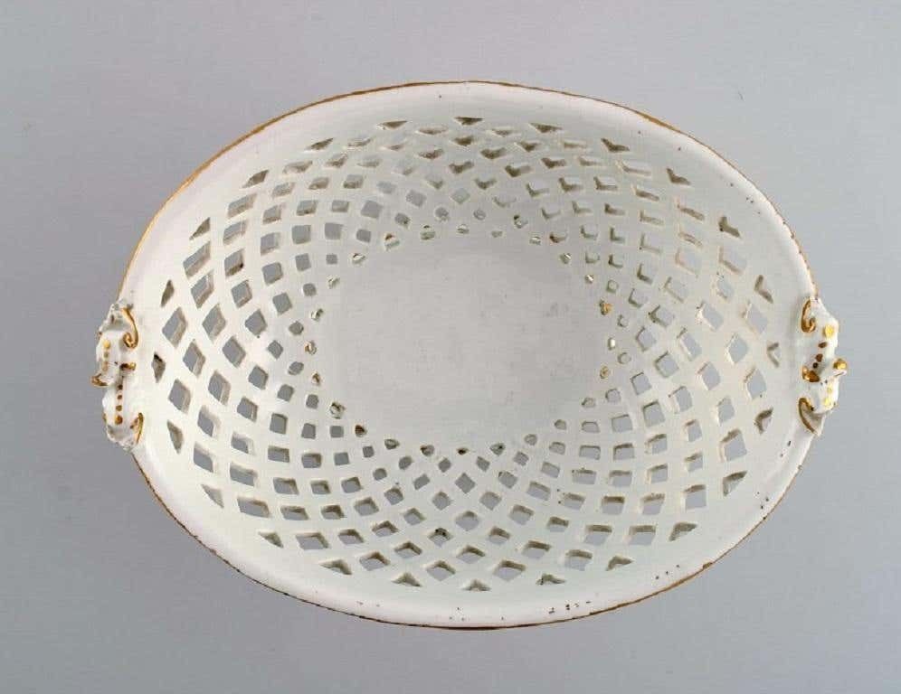 Antique Meissen Bowl In Openwork Porcelain With Hand Painted Gold Decoration photo 413.0