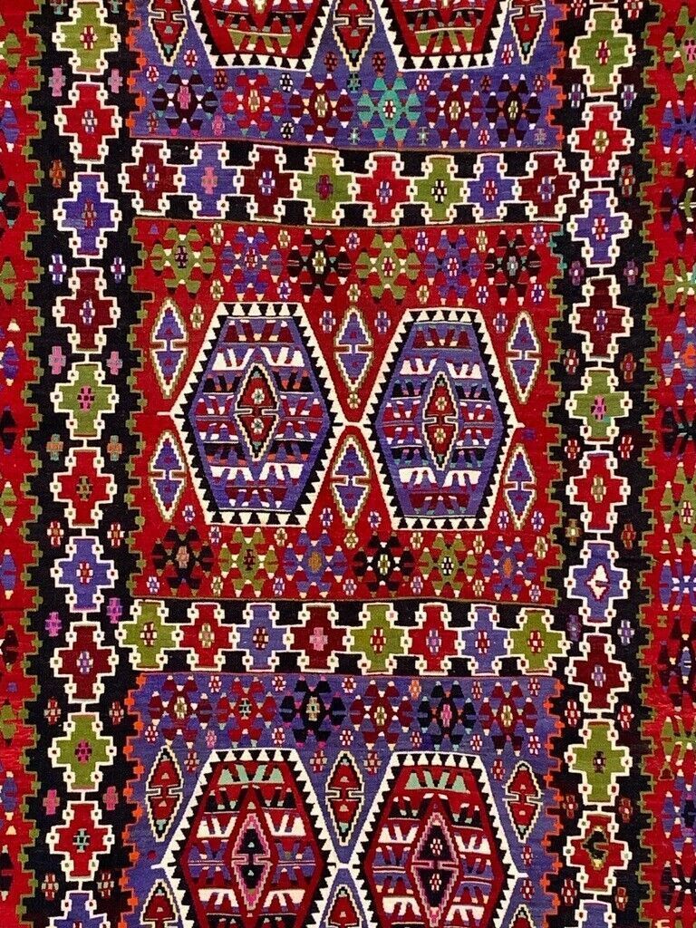 Large Vintage Turkish Kilim Rug Wool Kelim photo furniture
