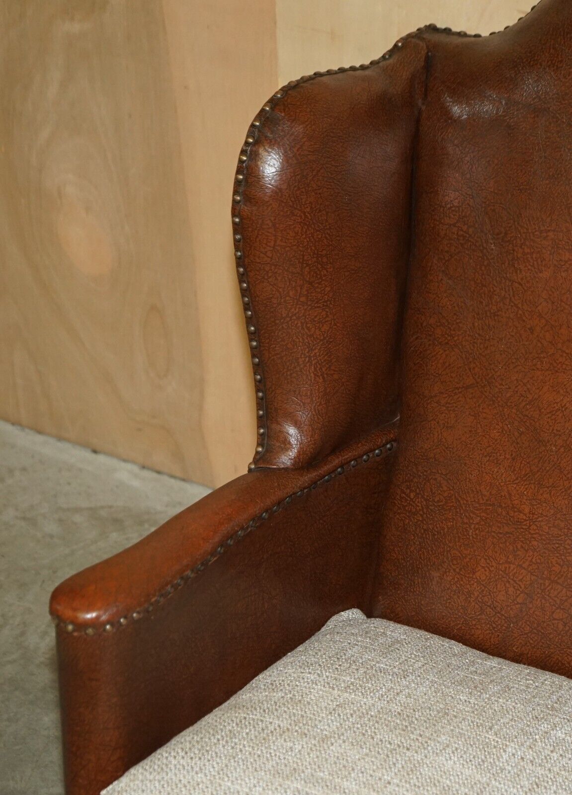 photo vinterior Antique Pair Of Circa 1880 William Morris Carved Legged Wingback Armchairs