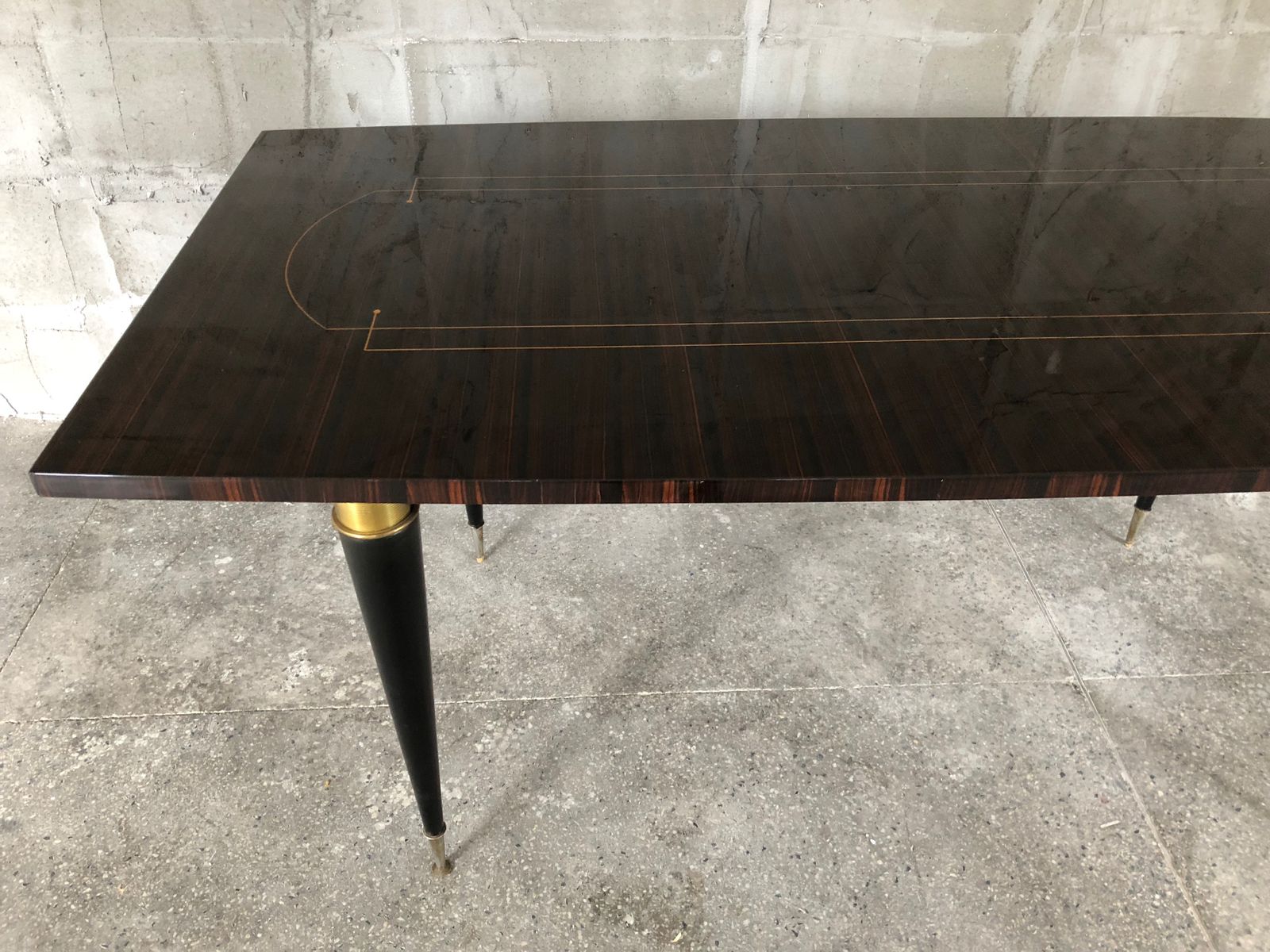 Elegant French Dining Exotic Macassar Ebony Art Deco Table, 1940s photo for sale