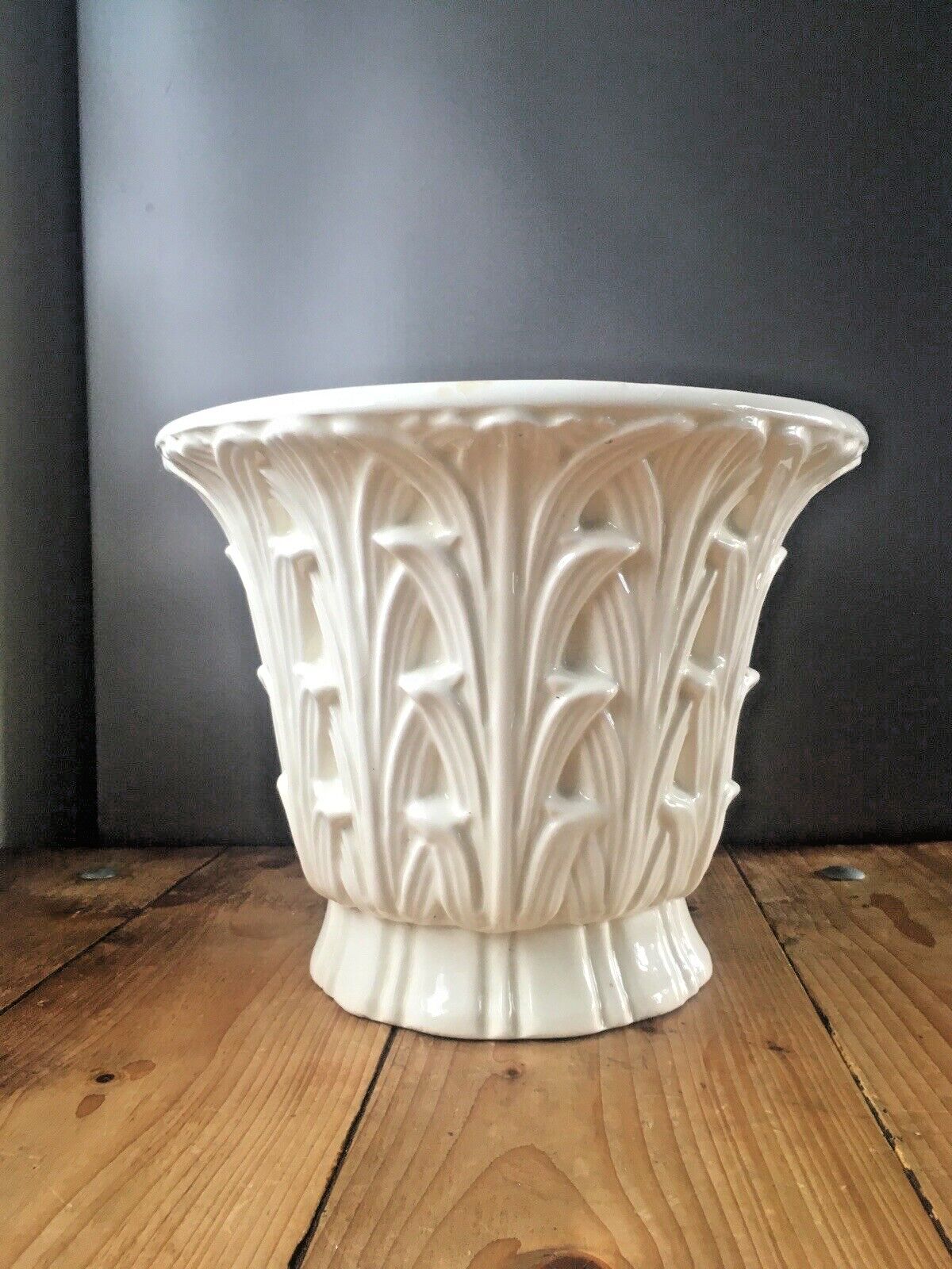 photo vinterior Rare Large Casa Fina Spain Reed Leaves Leaf Pottery Jardiniere Planter Plant Pot