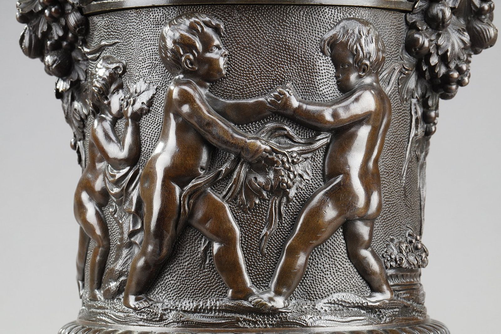 photo for sale Bronze Vase With Harvesting Putti In The Gout Of Clodion, 19th Century
