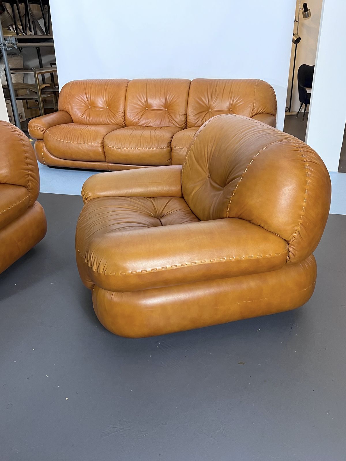 Vintage Sofa Set In Cognac Leather By Sapporo For Mobil Girgi. Italy 1970s photo vintage