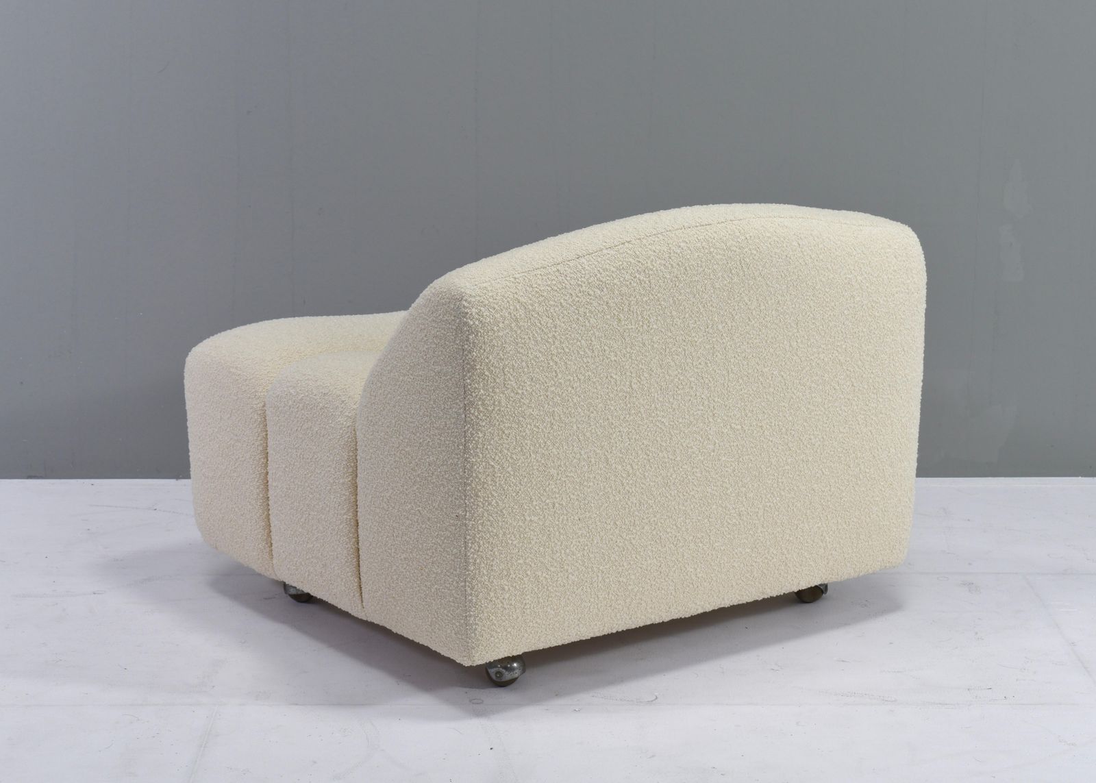 Furniture Abcd Armchair By Pierre Paulin For Artifort New Upholstery, Netherlands   1968 photo