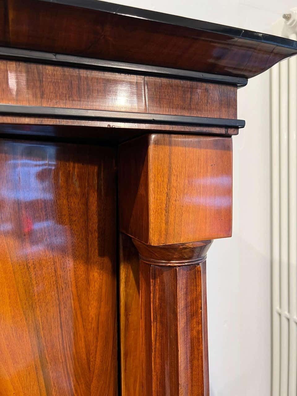 Biedermeier Armoire, Walnut Veneer, Full Columns, Austria/Vienna Around 1825 photo vinterior