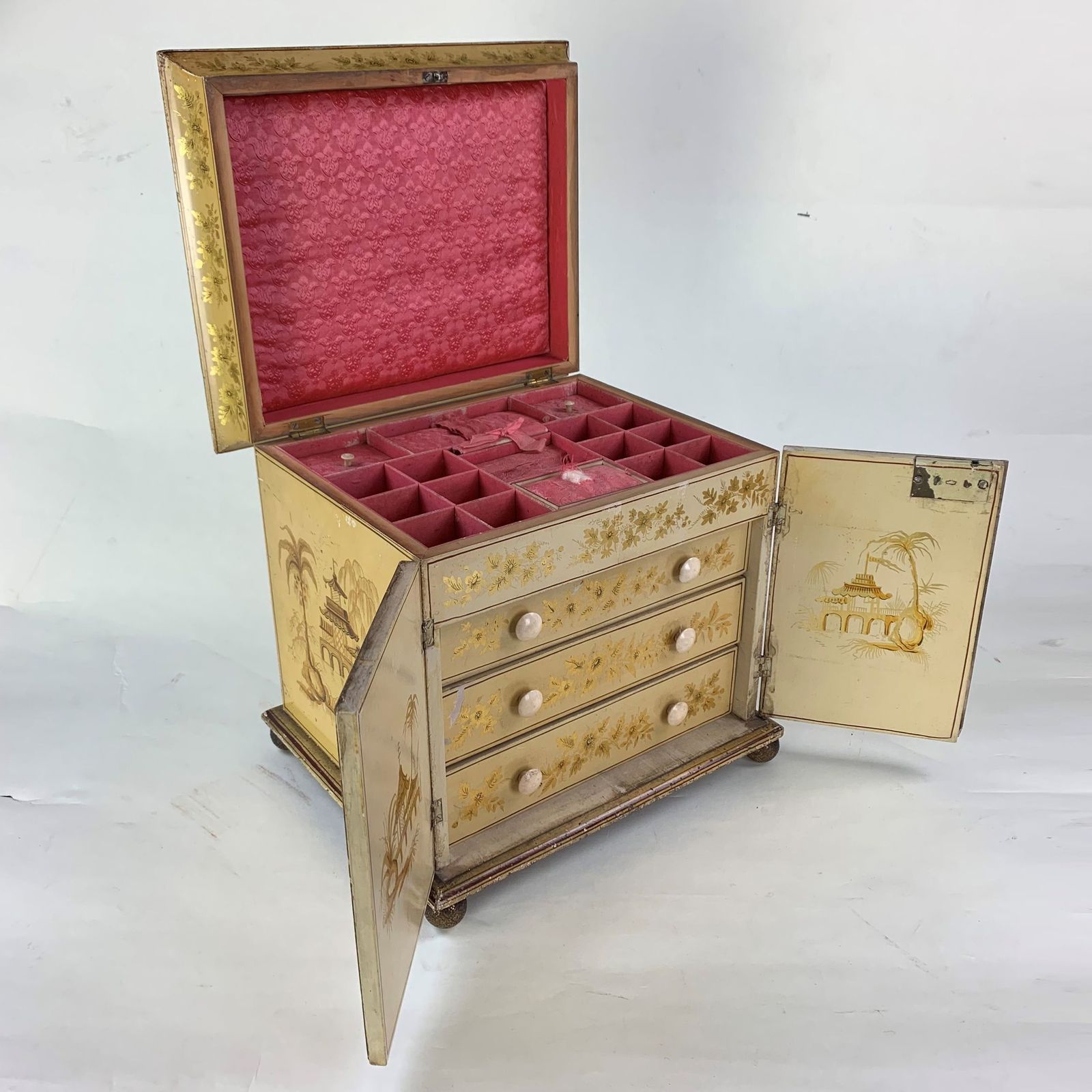 Early 19th Century Yellow Japanned Workbox