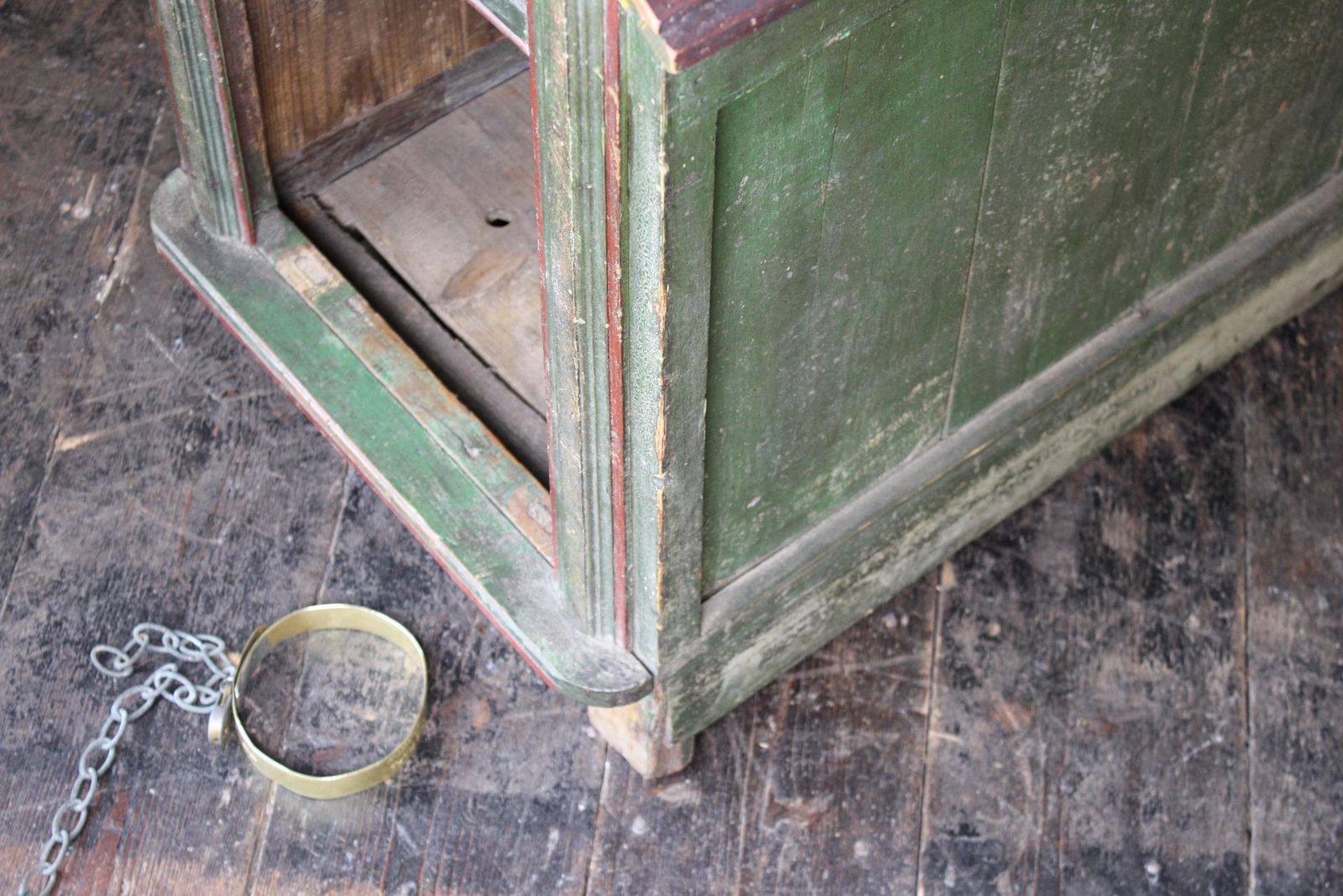 Late 19th Century Original Painted Green Faux Marble Dog Canine Kennel photo 3295.0