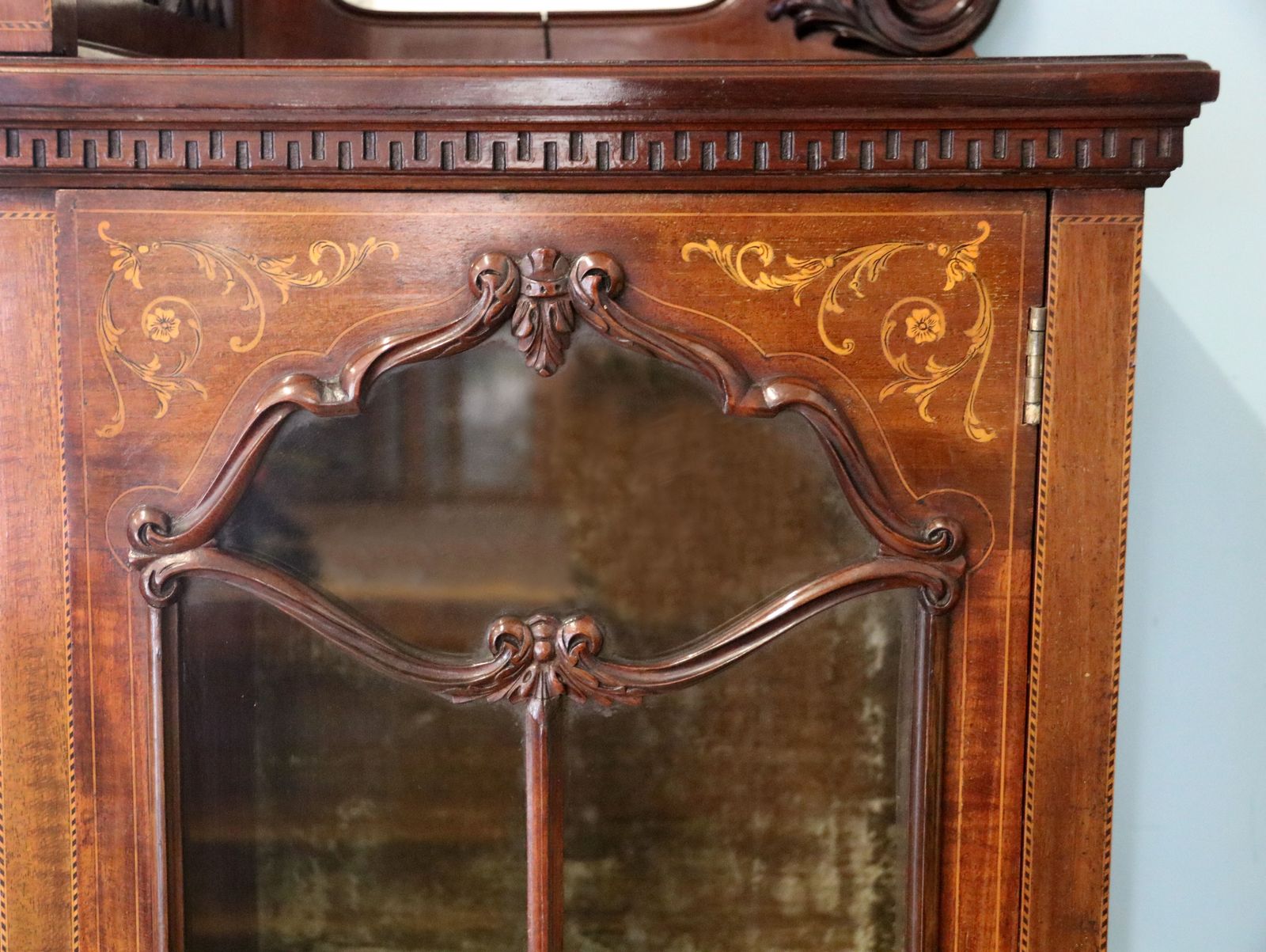 A Lovely Late 19th Century Inlaid Mahogany Cabinet. photo vintage