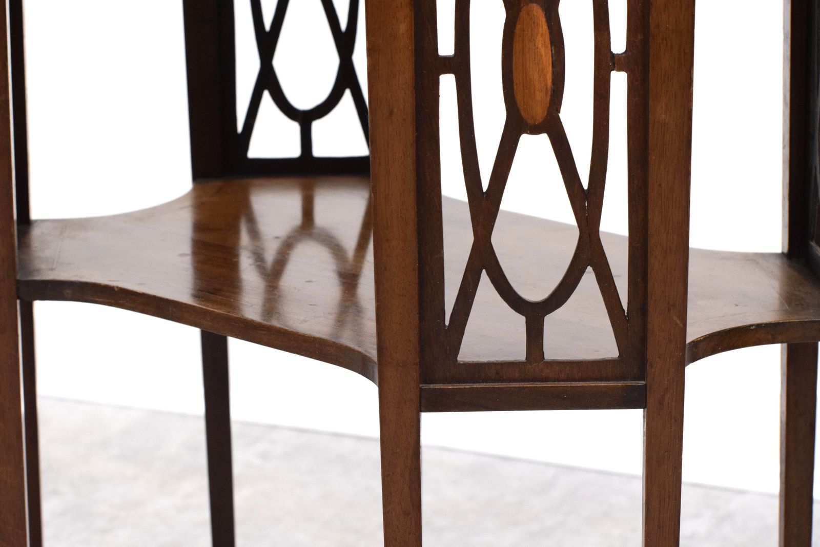 Edwardian Inlaid Mahogany Sheraton Revival Occasional Table photo 350.0