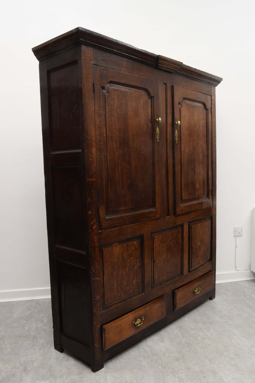 An Early 18th Century Oak Housekeepers Cupboard / Cabinet photo buy