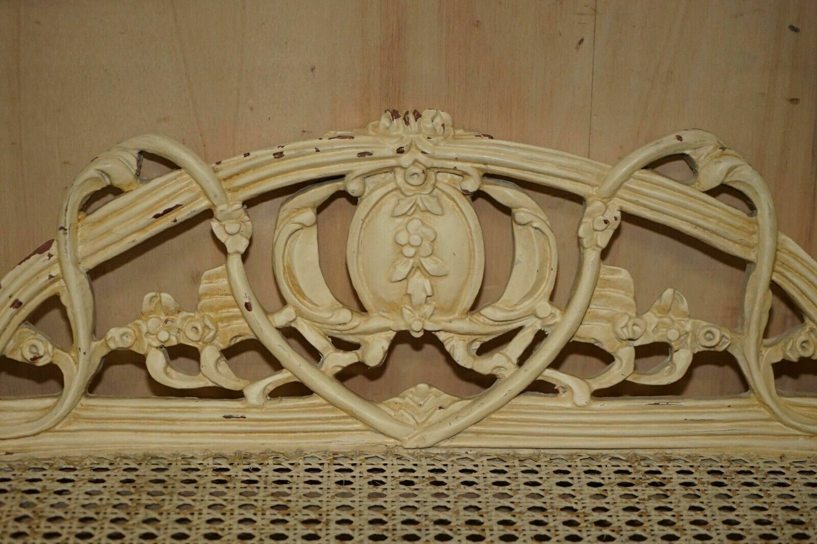 photo vinterior Antique French Shabby Chic Bergere Window Seat Bench Original Paint Finish