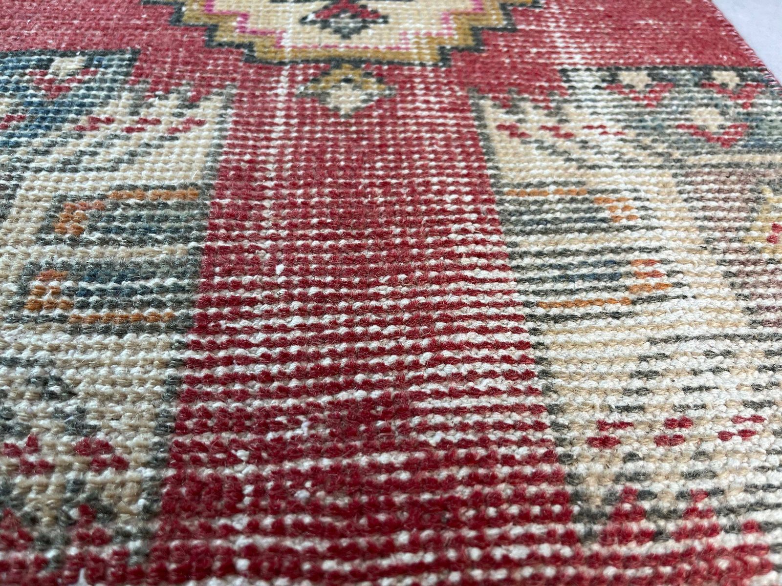 Traditional Turkish Anatolian Rug , Vintage Anatolian Turkish Rug 98 X 45 Cm photo vintage