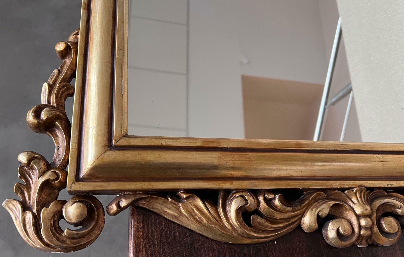 Miroir rectangulaire d'époque Empire français en bois doré sculpté, XXe siècle photo vinterior