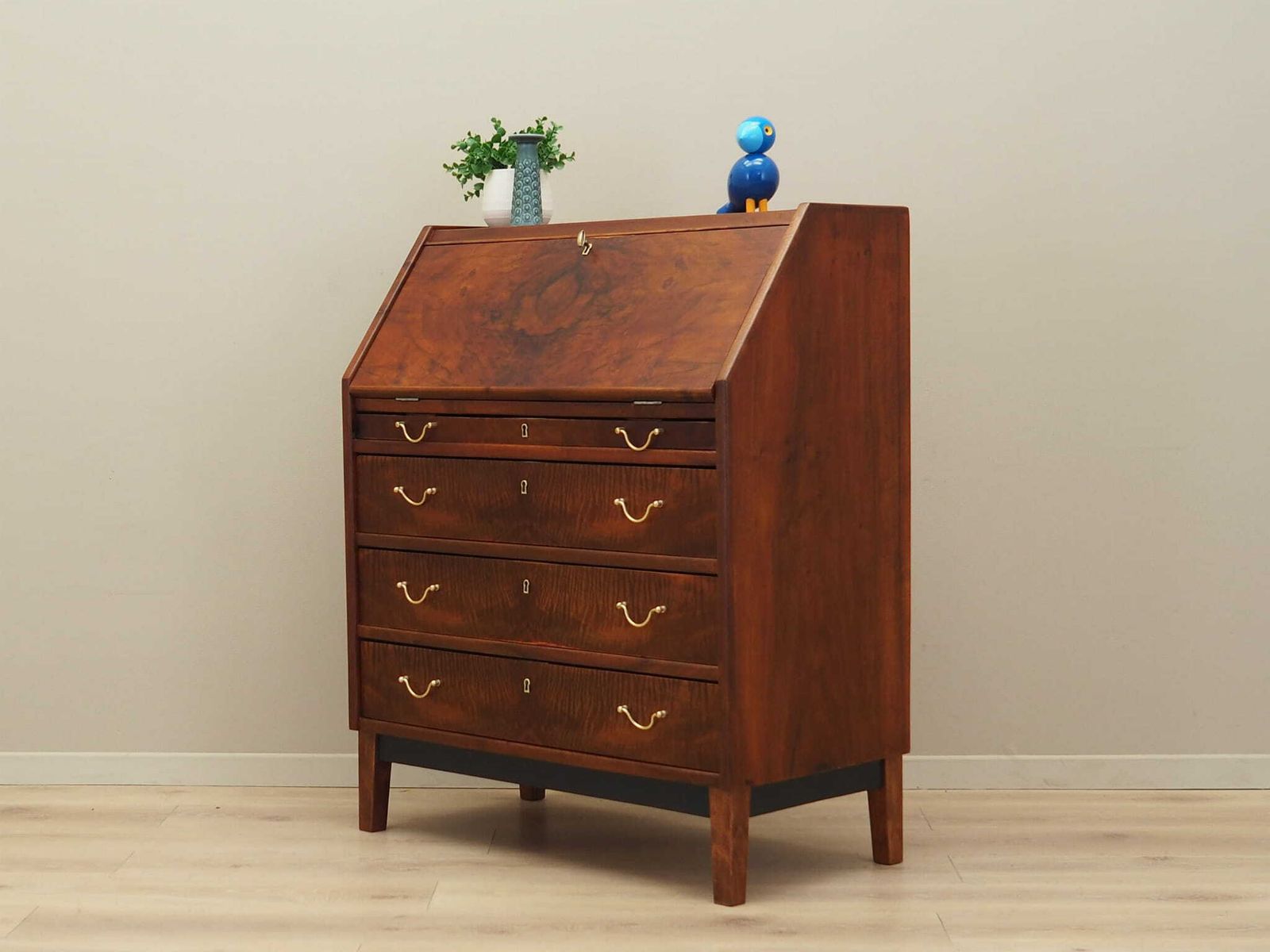 Walnoot Secretaire, Deens Design, Jaren 1960, Productie: Denemarken photo for sale