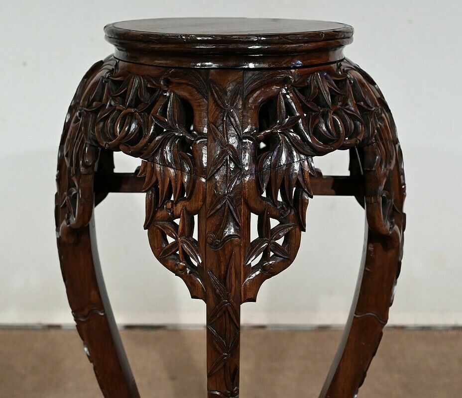 3079.7 Pair Of Large Asian Rosewood Stands, 20th Century photo