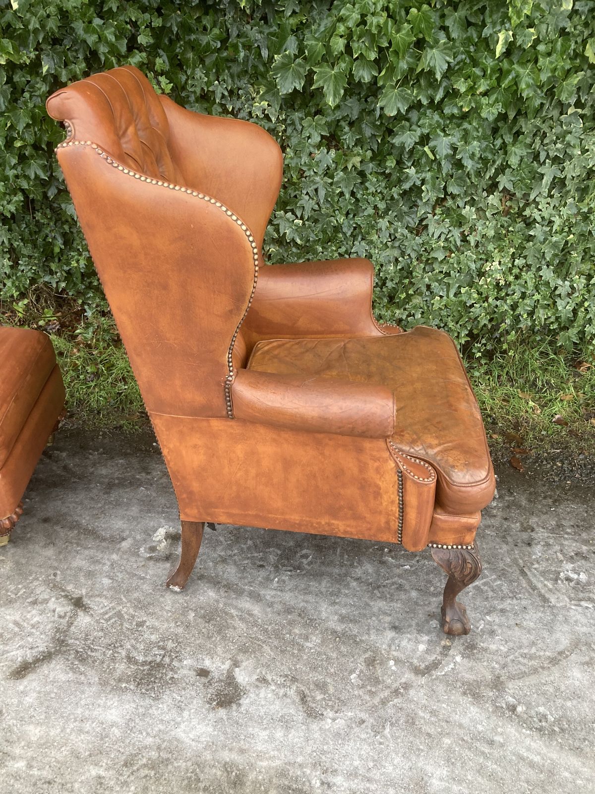 795.0 Leather Wing Back Chair photo