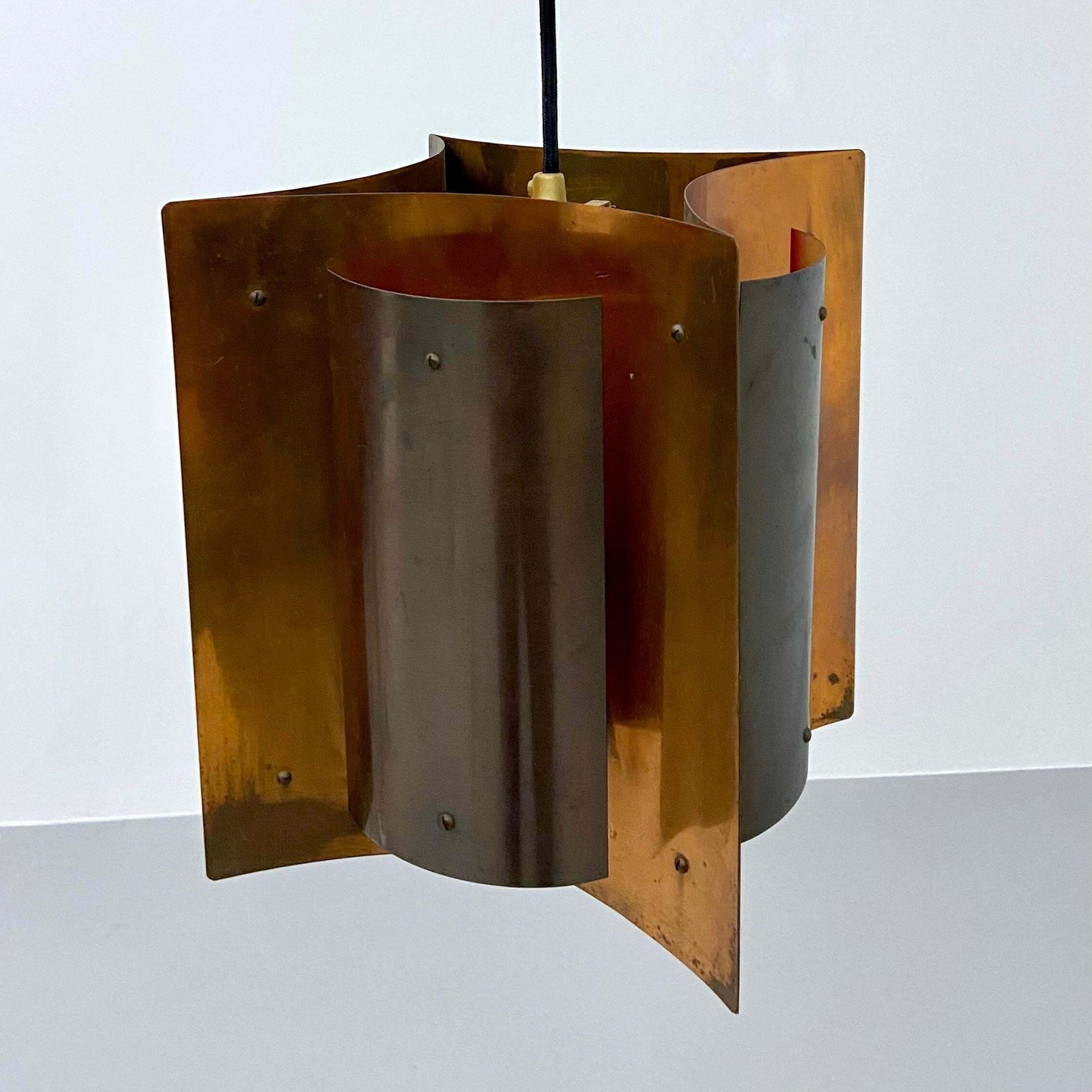 Koperen En Messing Plafondlamp, Scandinavië, Ca. Jaren 1930 photo furniture