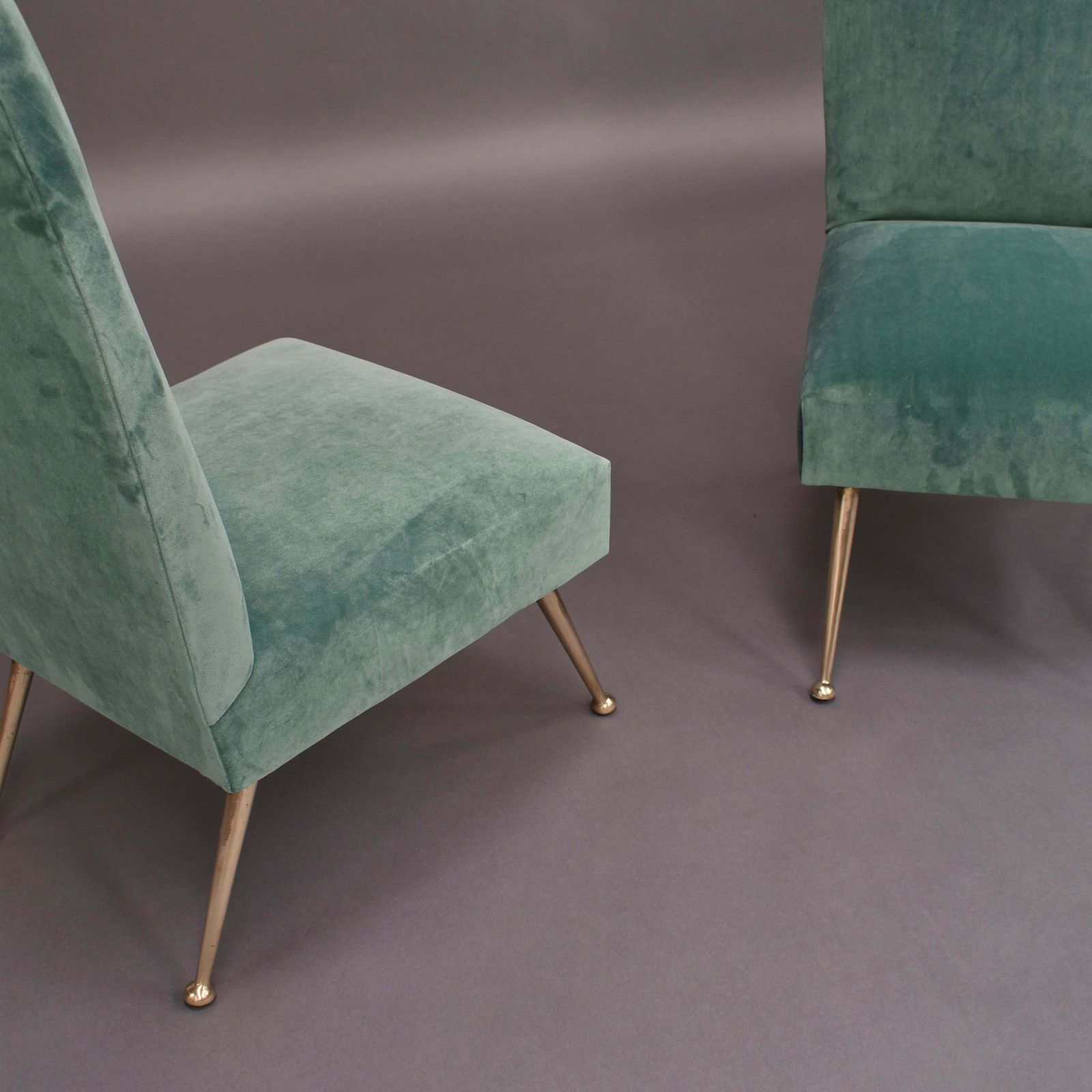 photo furniture Gigi Radice Elegant And Trendy Pair Of Side Chairs For Minotti, Italy, 1950s