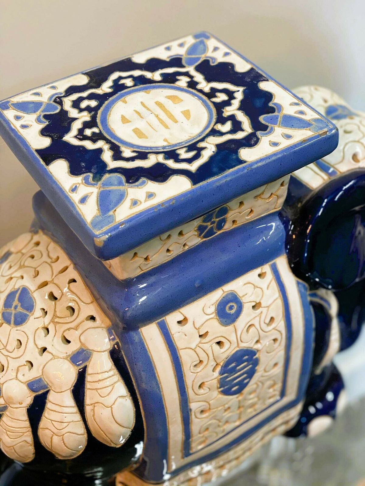 Chinoiserie Ceramic Lucky Elephant Plant Stand In Blue And Cream. photo vintage