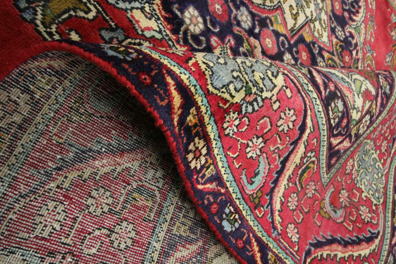 Traditional Carpet Handwoven Wool Rug Large Floral Red Living Room Rug photo Textiles