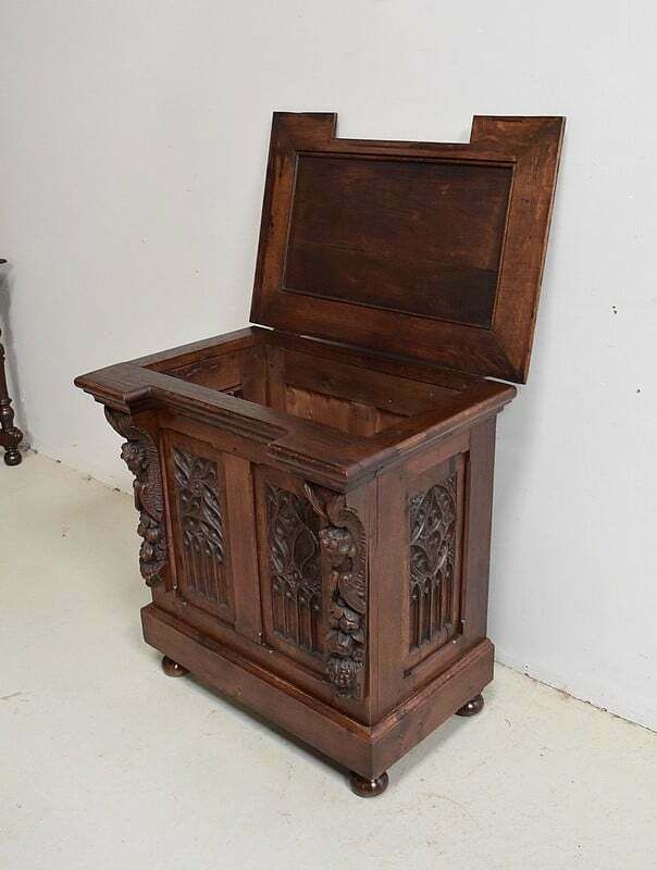 Small Landing Linen Chest In Oak, Renaissance Style   Late 19th Century photo Home Decor