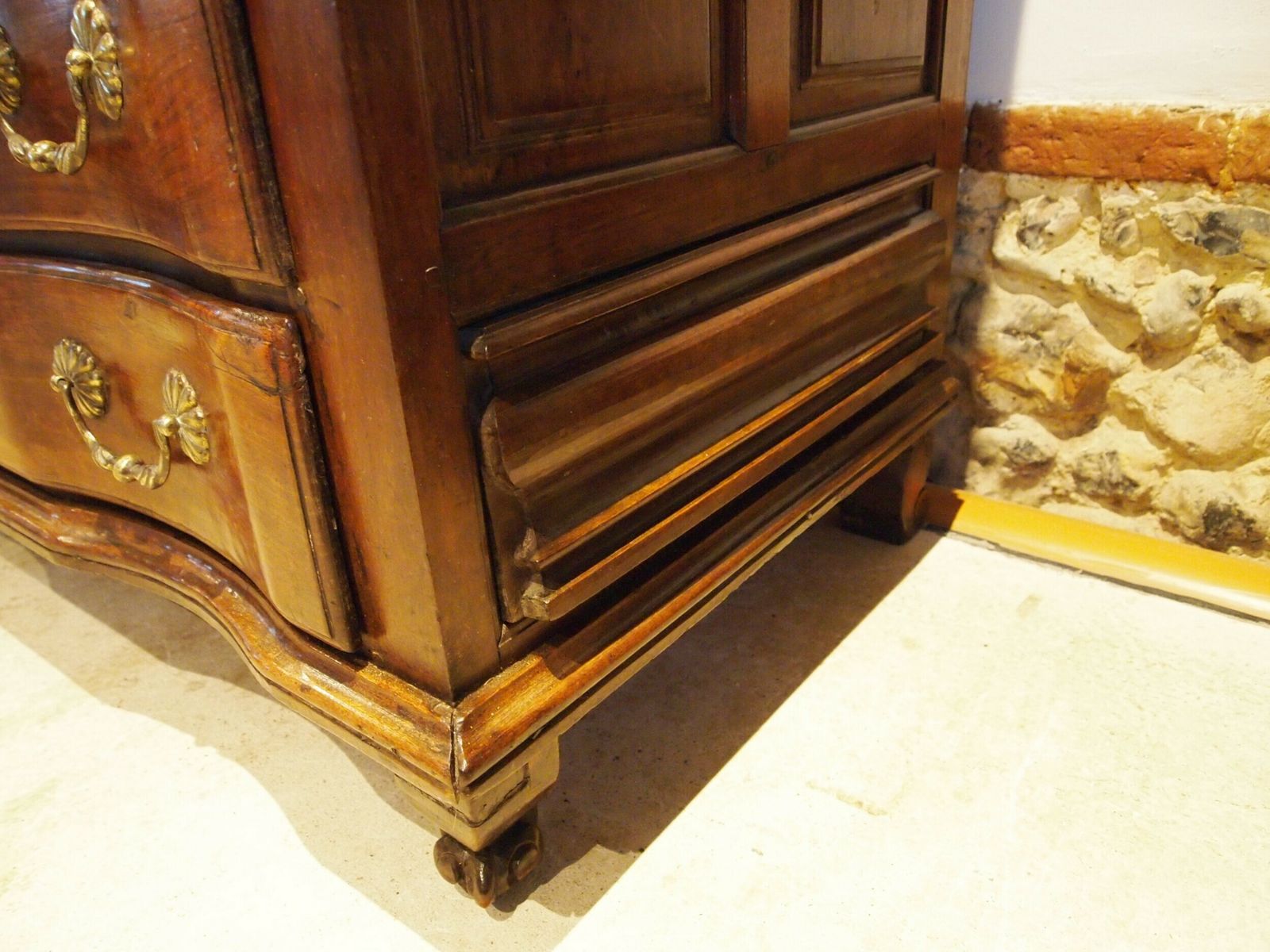 Desk French Stunning Walnut Desk 18th Century C1740 photo Furniture