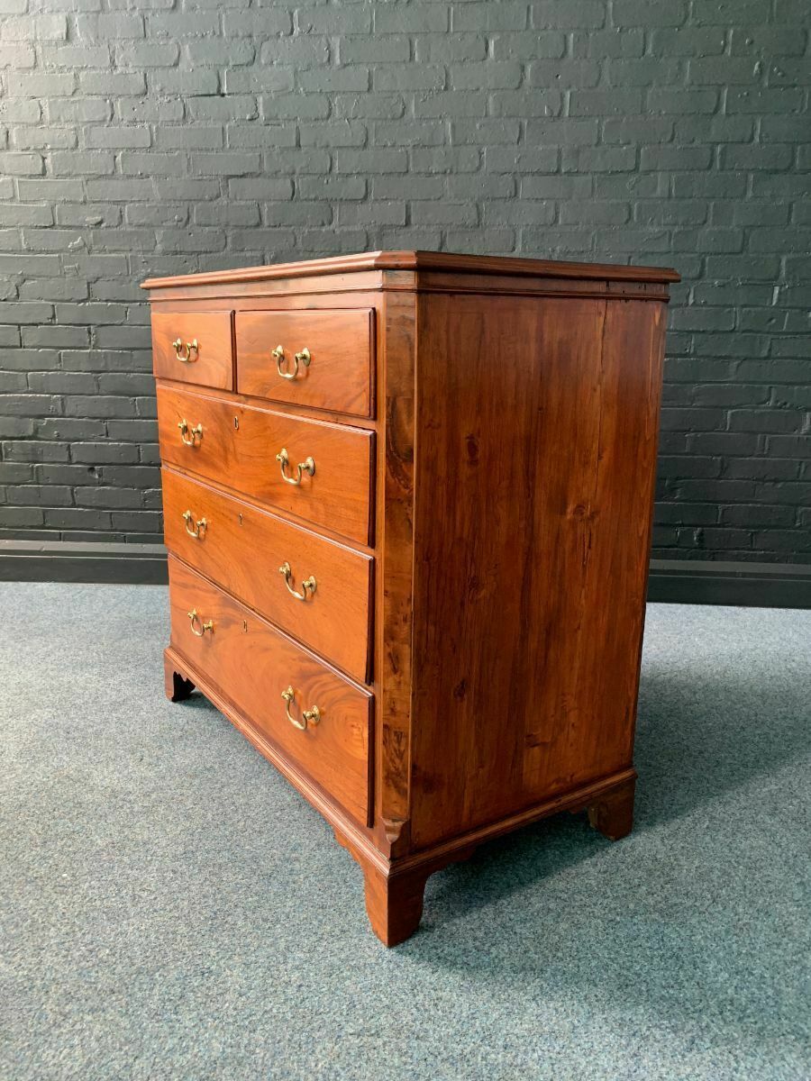 Pretty George III Mahogany Chest Of Drawers