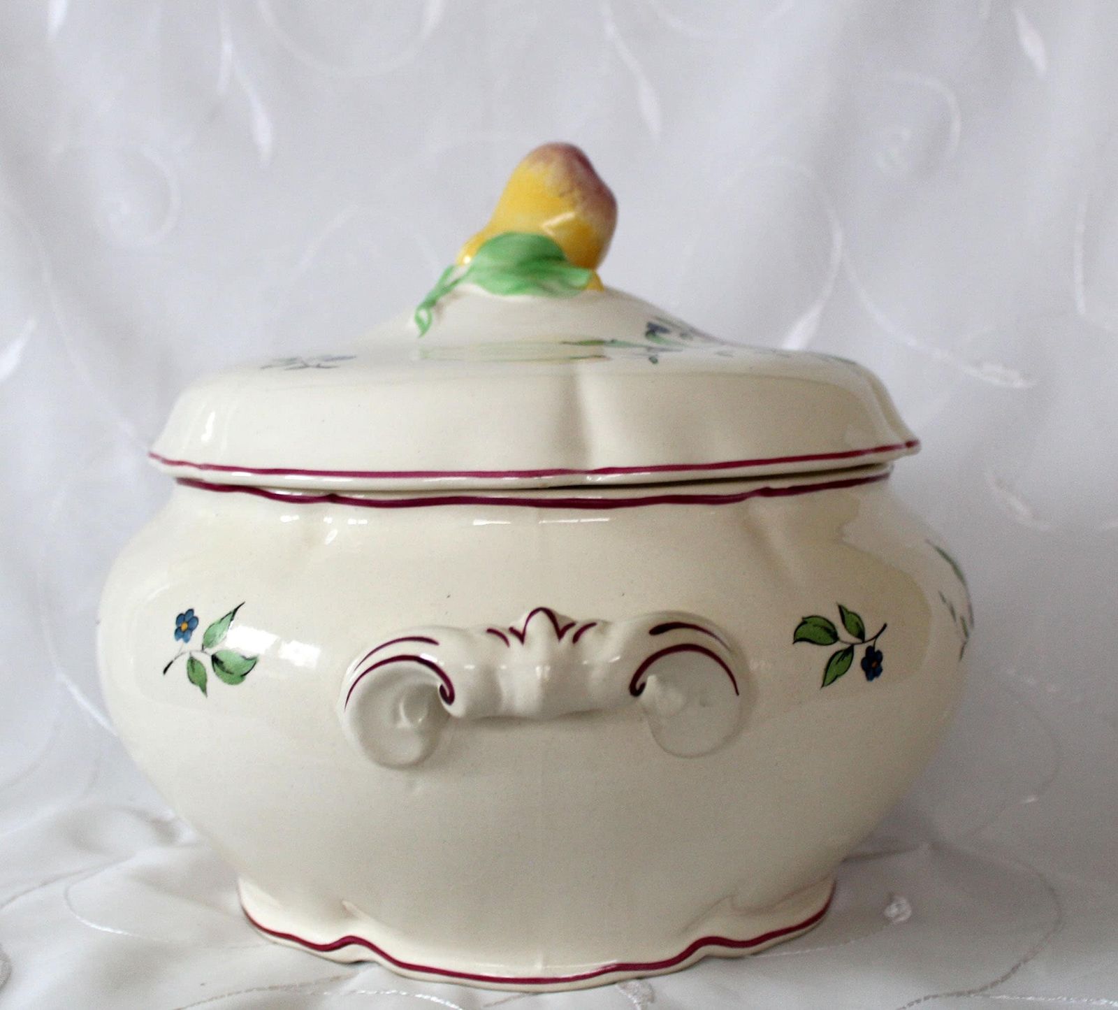 Large Antique Boch Ceramic Serving Bowl With Lid, Tureen Soup Bowl, Boch Freres Keramis Belgium Farmhouse Castle Kitchen Soupiere Polychrome photo vinterior