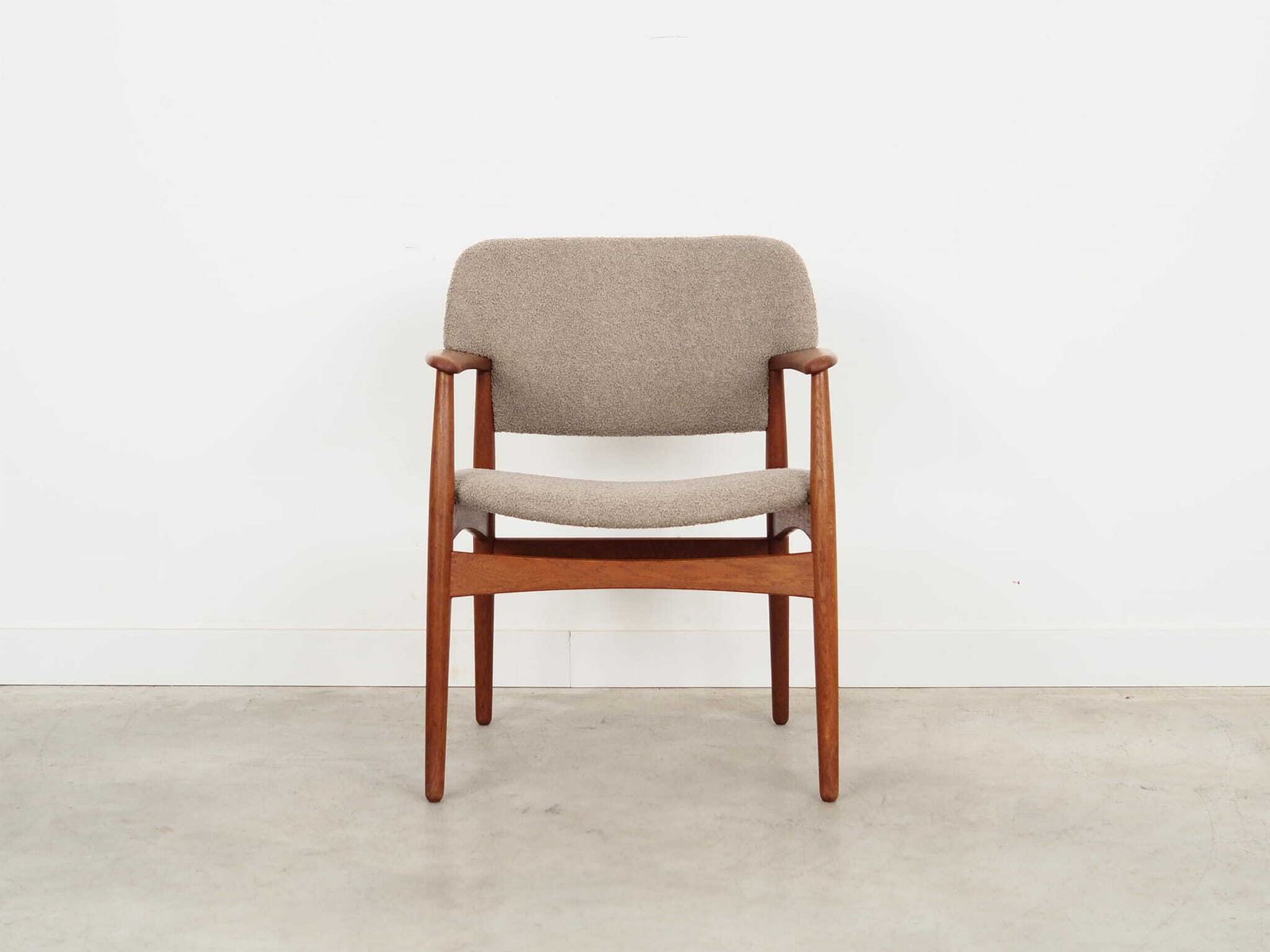 Eiken Fauteuil, Deens Design, Ca. Jaren 1960, Ontwerp: Ejner Larsen & Aksel Bender Madsen, Productie: Fritz Hansen photo furniture