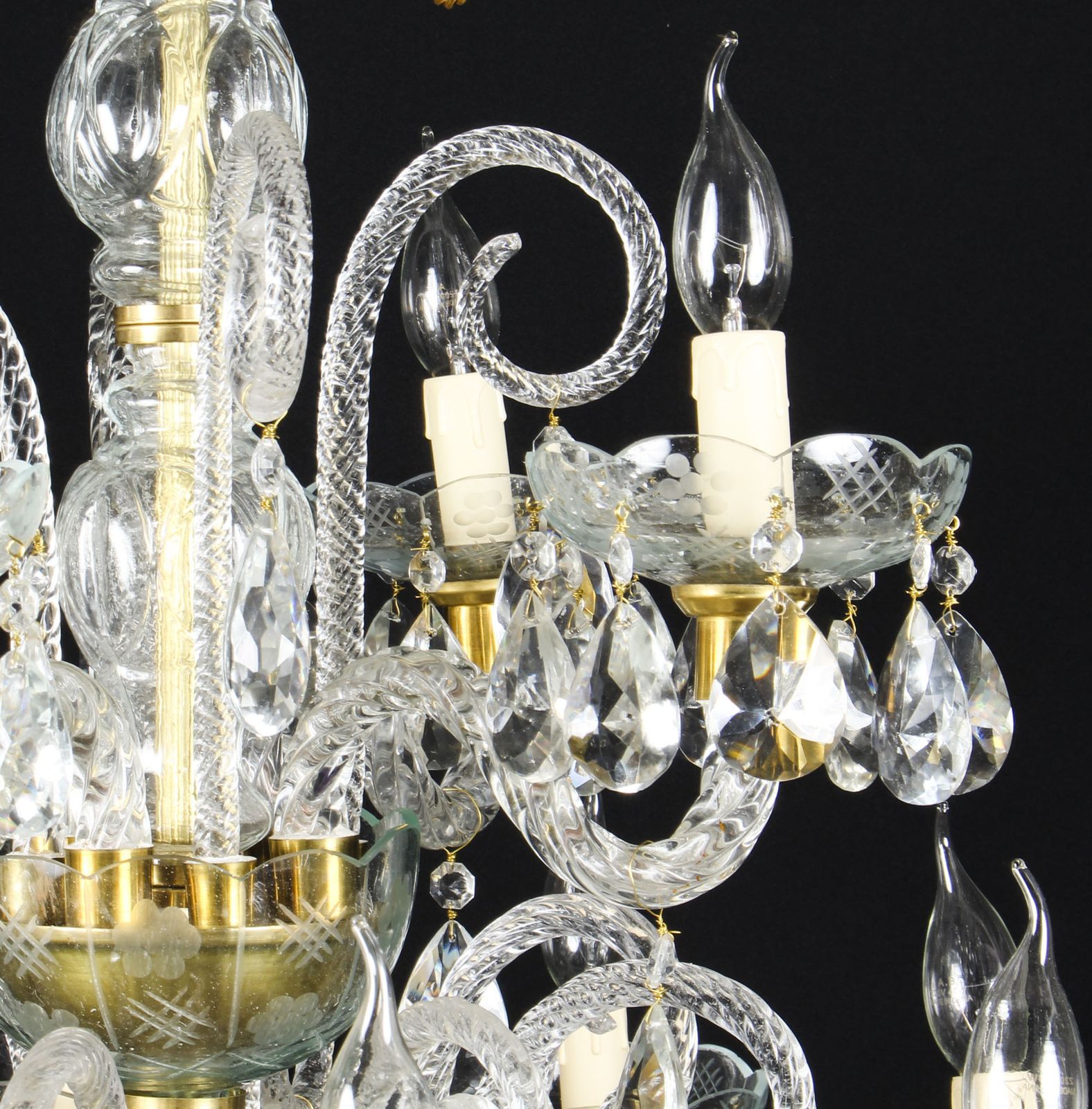 Vintage Venetian Two Tier 12 Light Crystal Chandelier 20th Century photo for sale