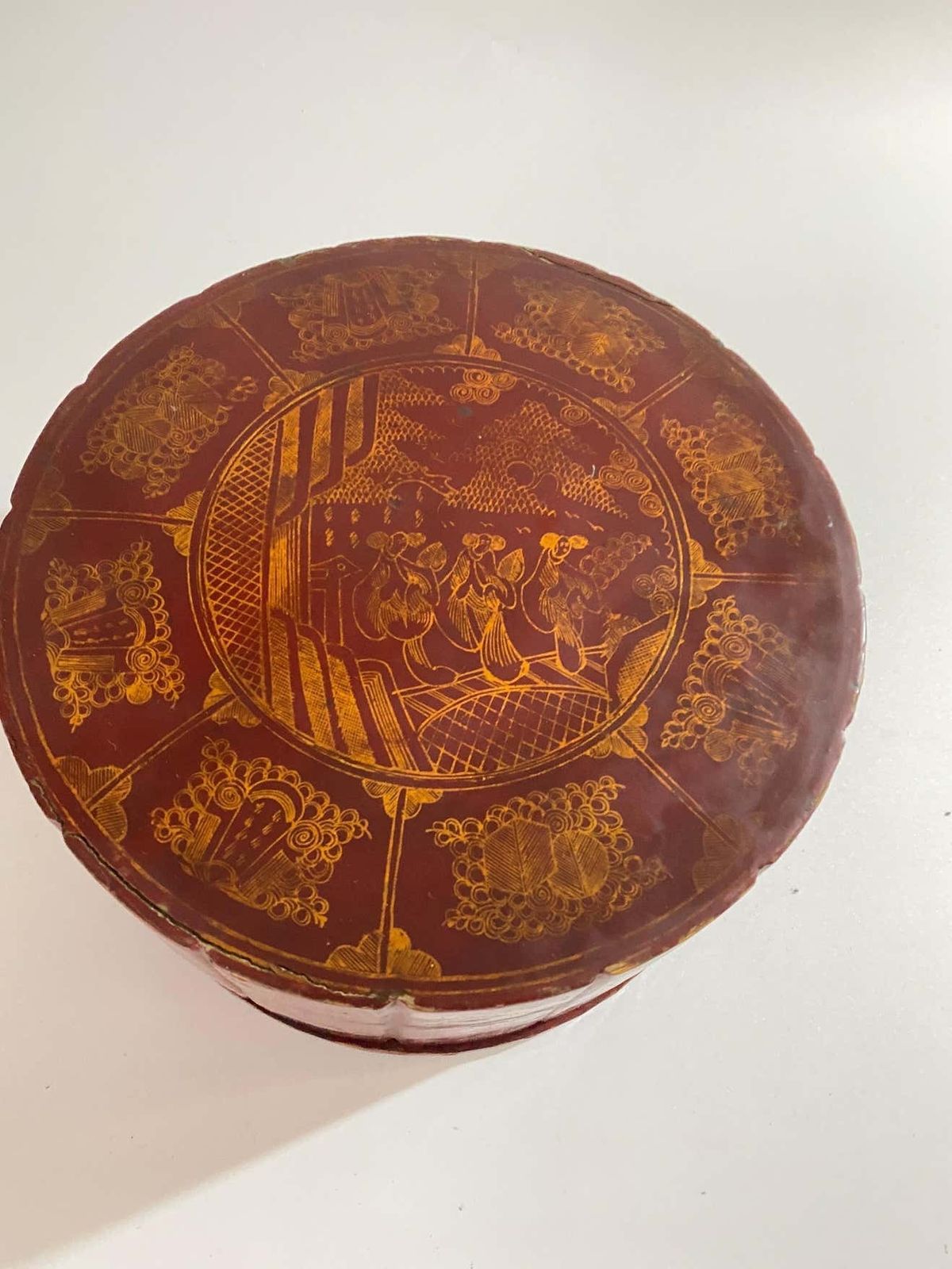 photo furniture Large Round Jewelry Box, Color With Internal Compartments, Japan, 19th Century