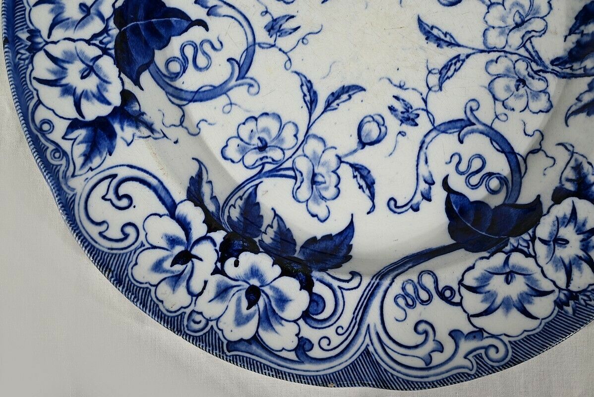 Large Earthenware Dish “Flora With Bindweeds”, Creil & Montereau, Art Nouveau – Late 19th Century photo 618.0