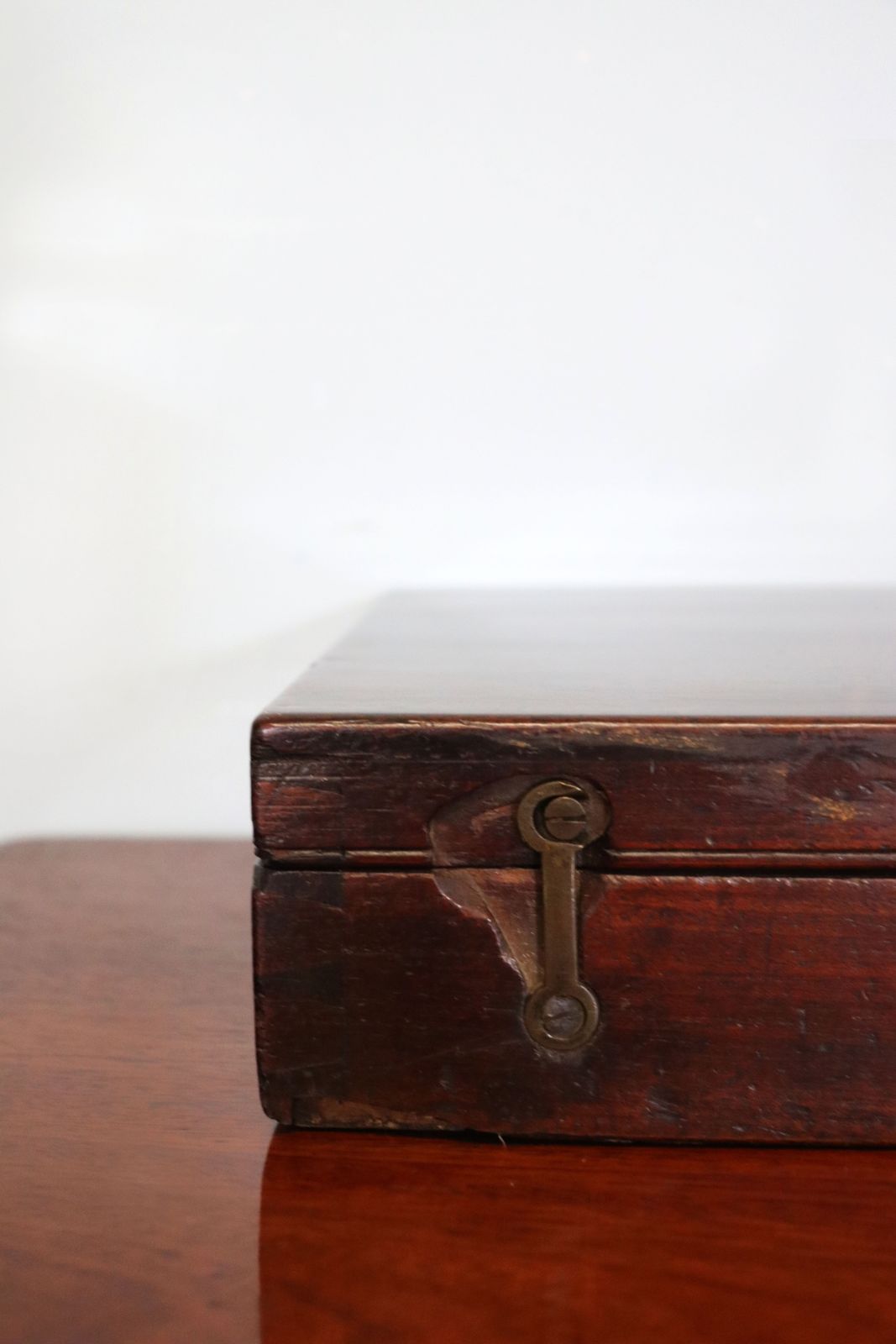 photo for sale Lovely Mahogany Gun Case Bears The Label Williams & Powell Of Liverpool.