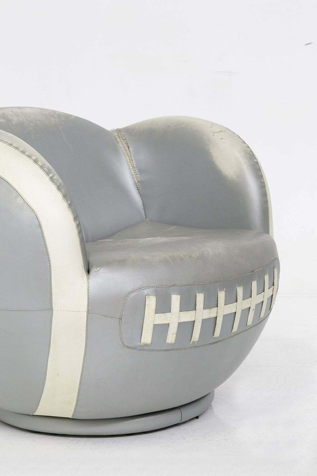 Italian Mid Century Baseball Armchair And Footstool photo 3048.0