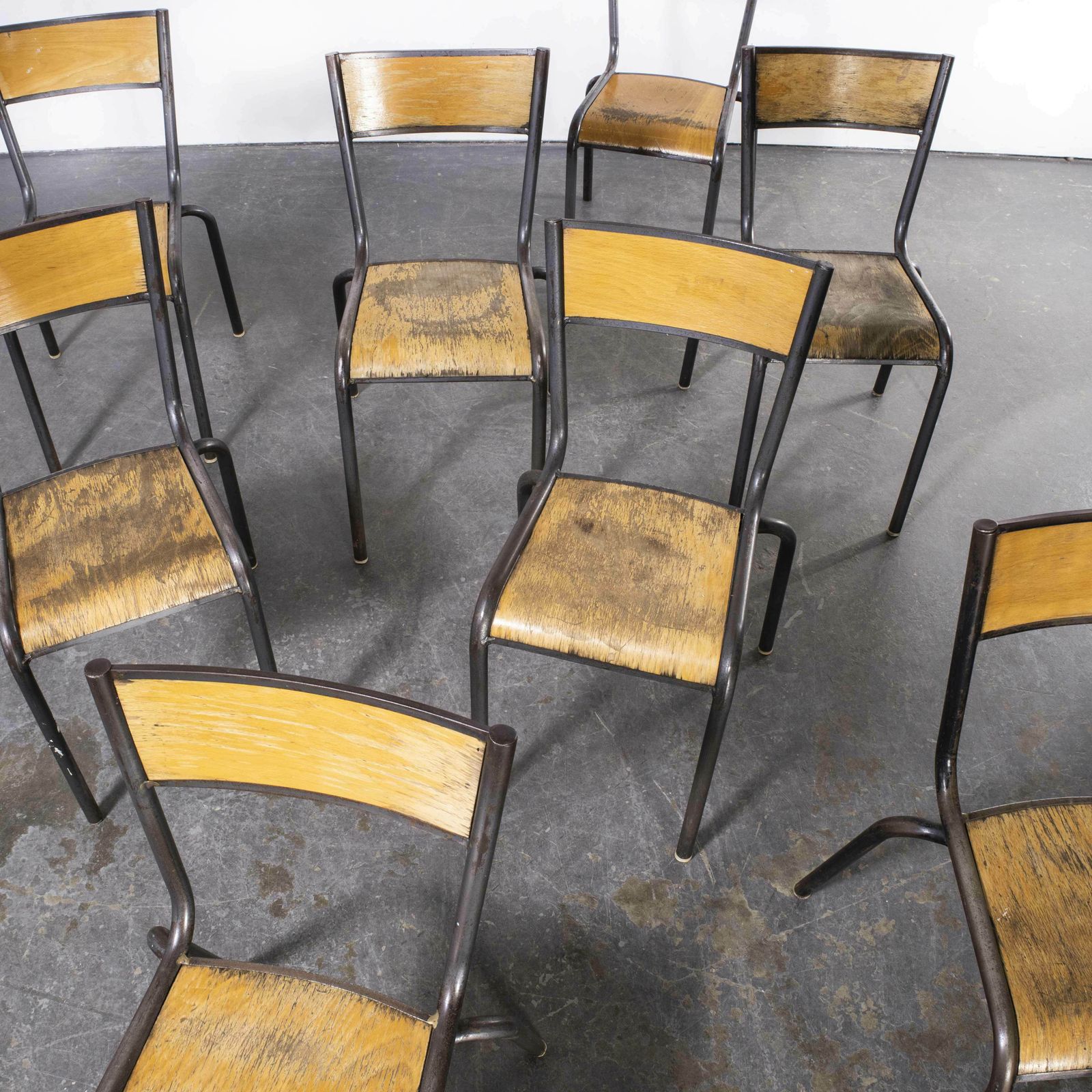 1960’s French Mullca Stacking Chair 510 – Graphite Frame – Set Of Eight photo vinterior