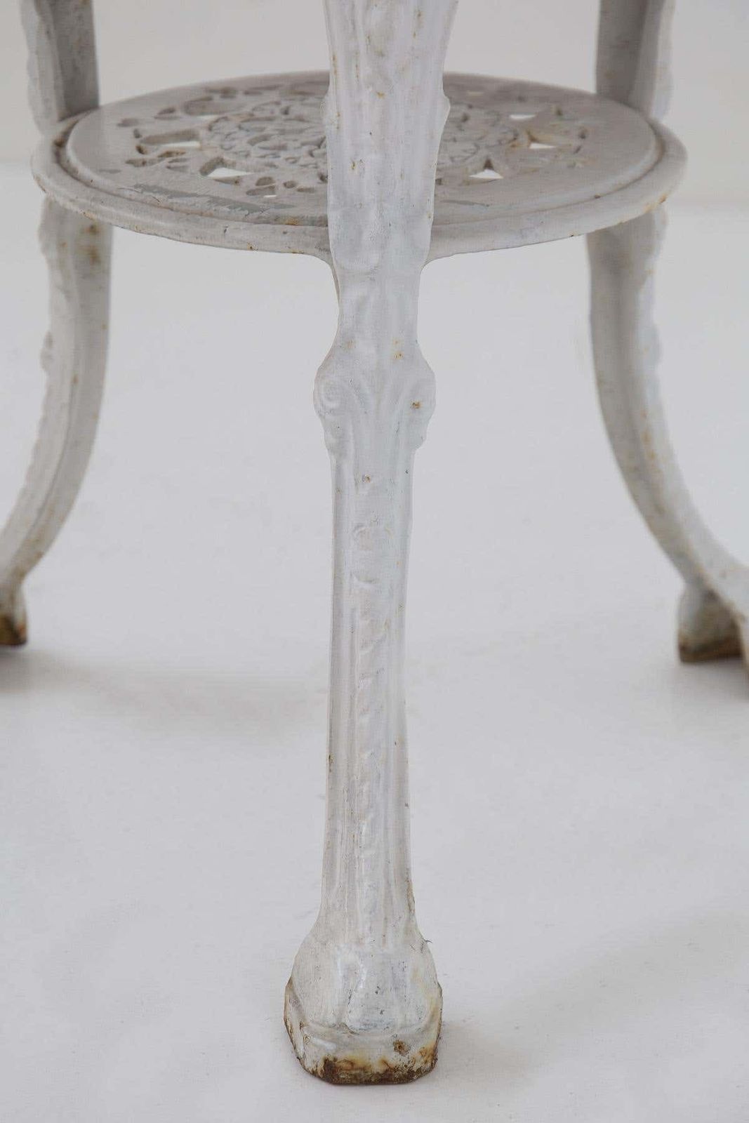 English Cast Iron And Wooden Table photo vinterior