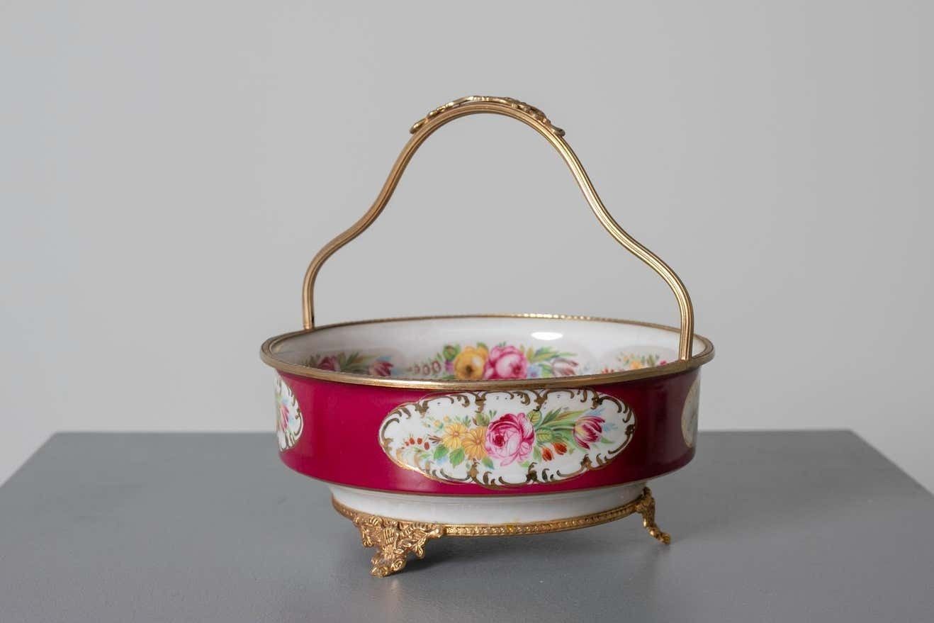 Vintage Hand Painted Ceramic Centrepiece photo 543.0