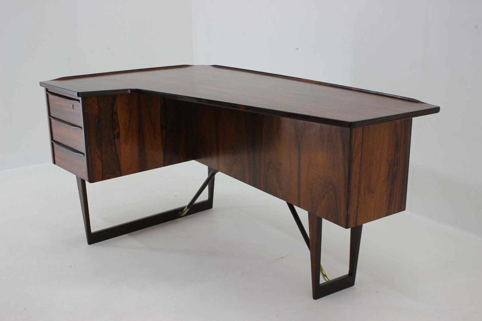 1960s Peter Løvig Nielsen 'Boomerang' Desk In Rosewood Hedensted Møbelfabrik, photo 10195.0