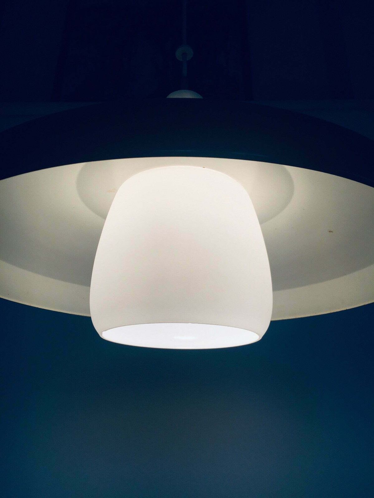 Verlichting Mid Century Modern Hanglamp, Nederlands Design Door Philips, Ca. Jaren 1950 photo