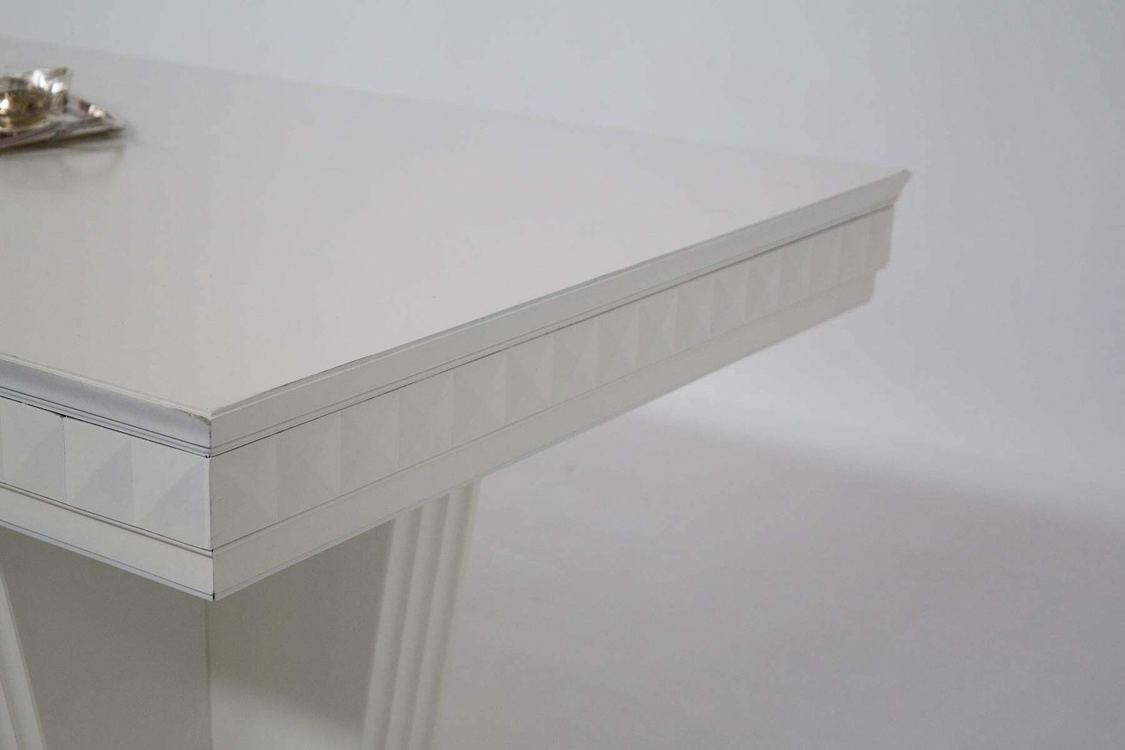 Important Dining Table Attr. To Guglielmo Ulrich In Painted Wood With Ashlars photo for sale