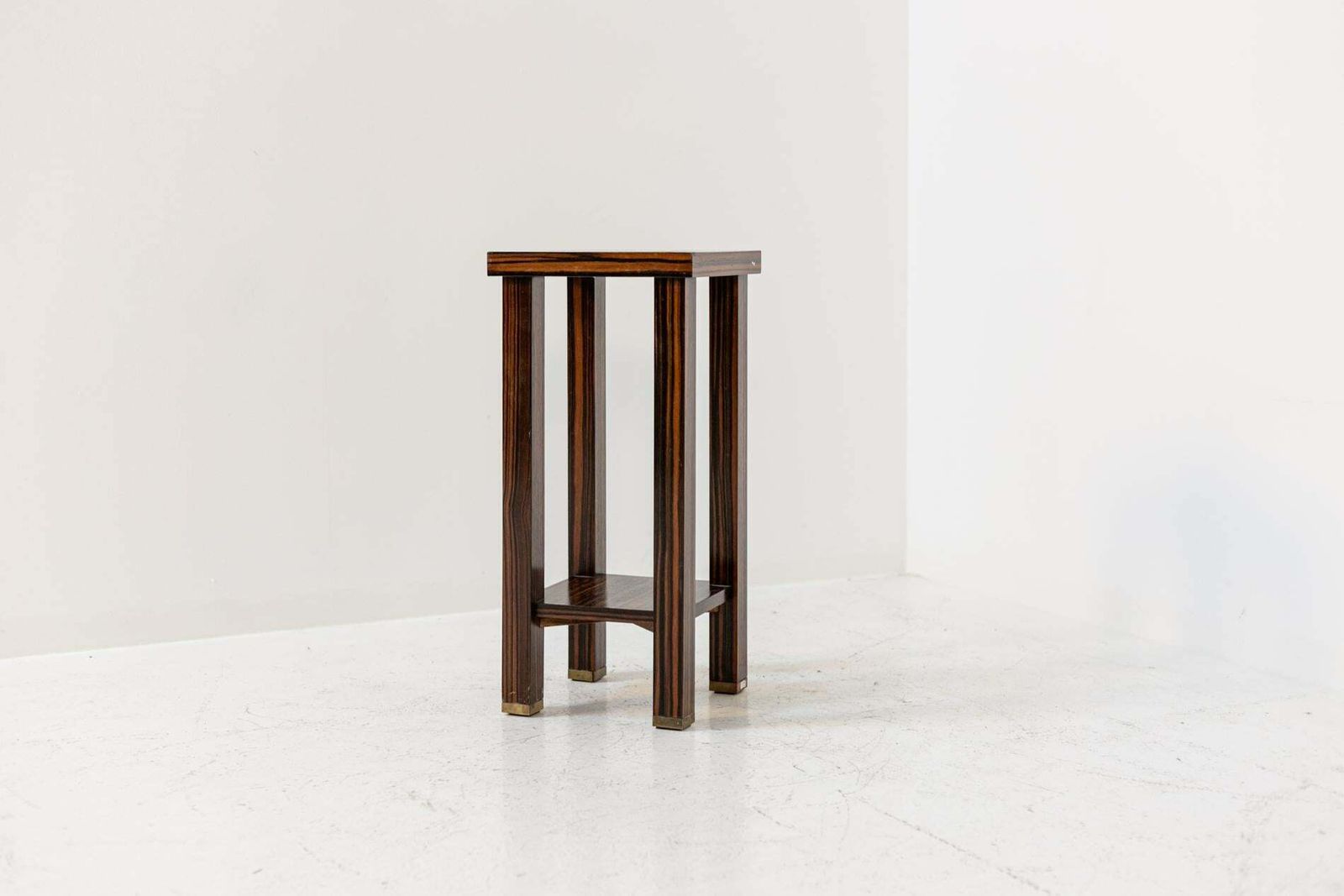 émile Jacques Ruhlmann Gueridon In Wood And Brass photo vinterior