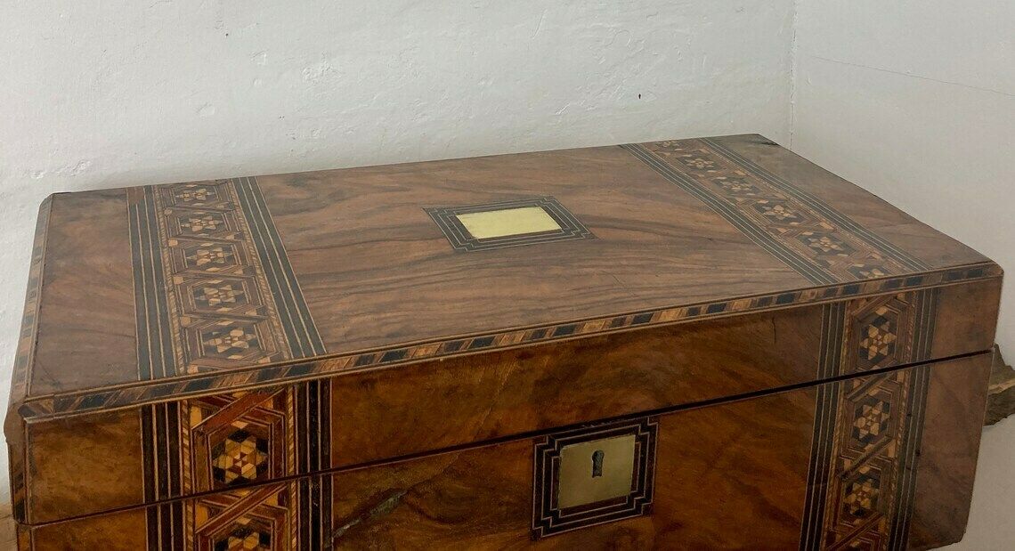 Beautiful Antique Victorian 19th Century 1800’s Writing Slope Chest Box Marquetry Walnut Stunning photo 550.0