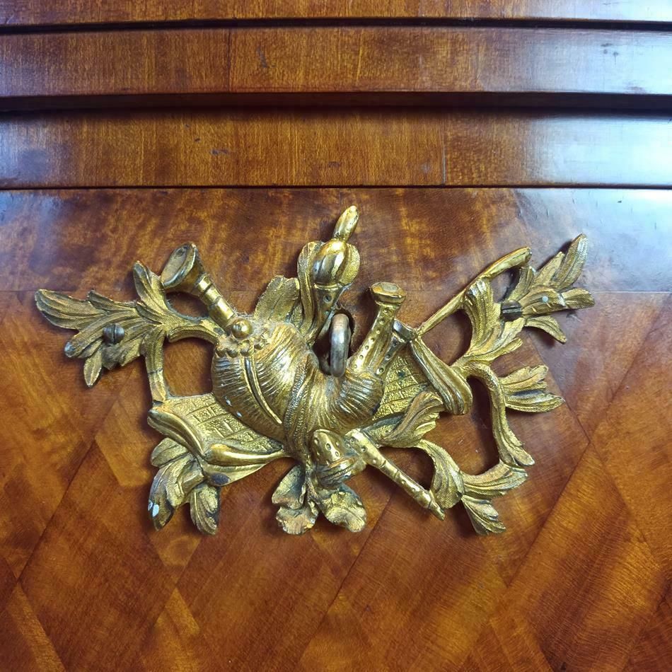 photo buy A Late 19th Century Serpentine Satinwood Commode