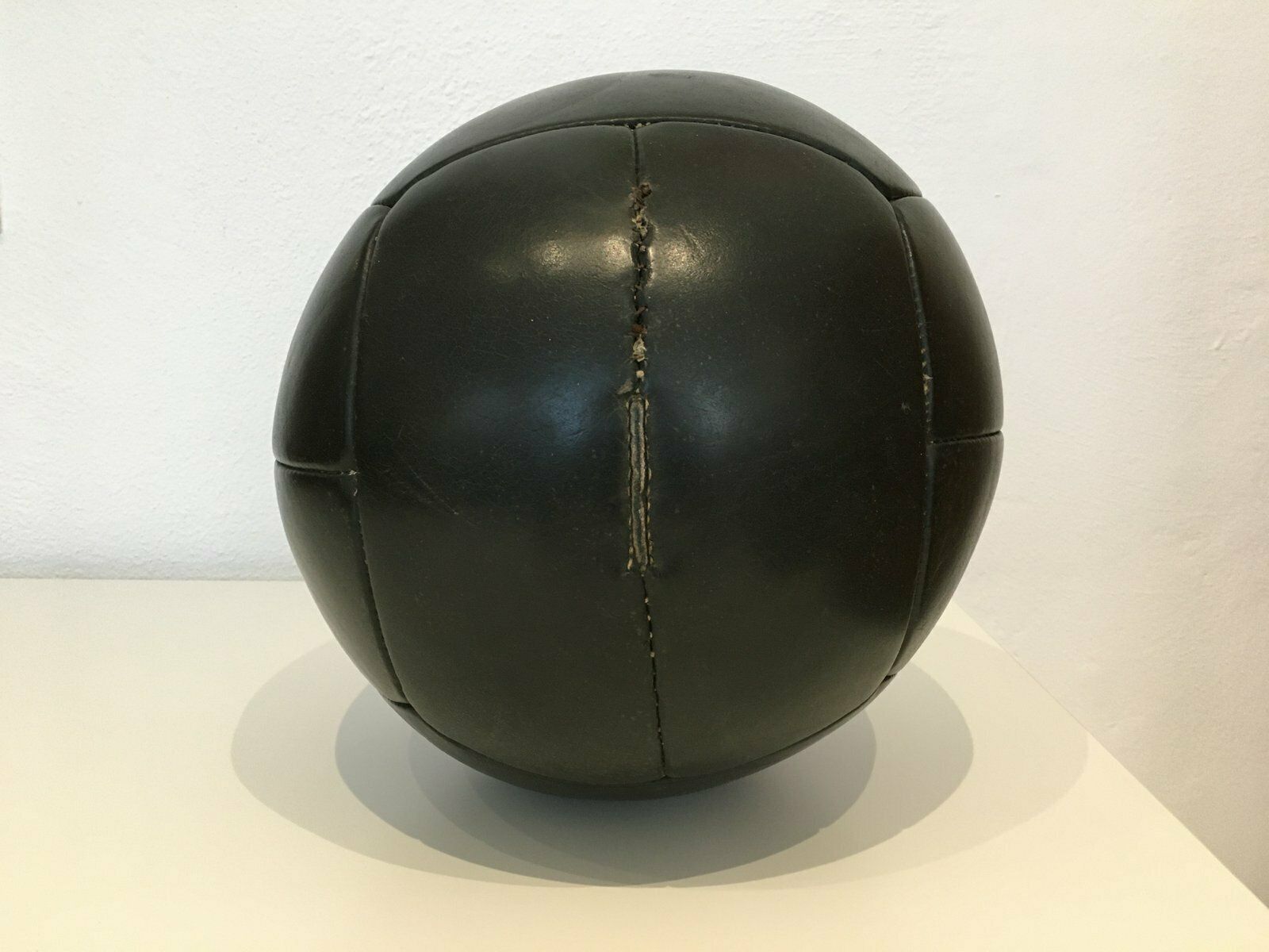 Vintage 4kg Leather Medicine Ball, 1930s photo Home Decor